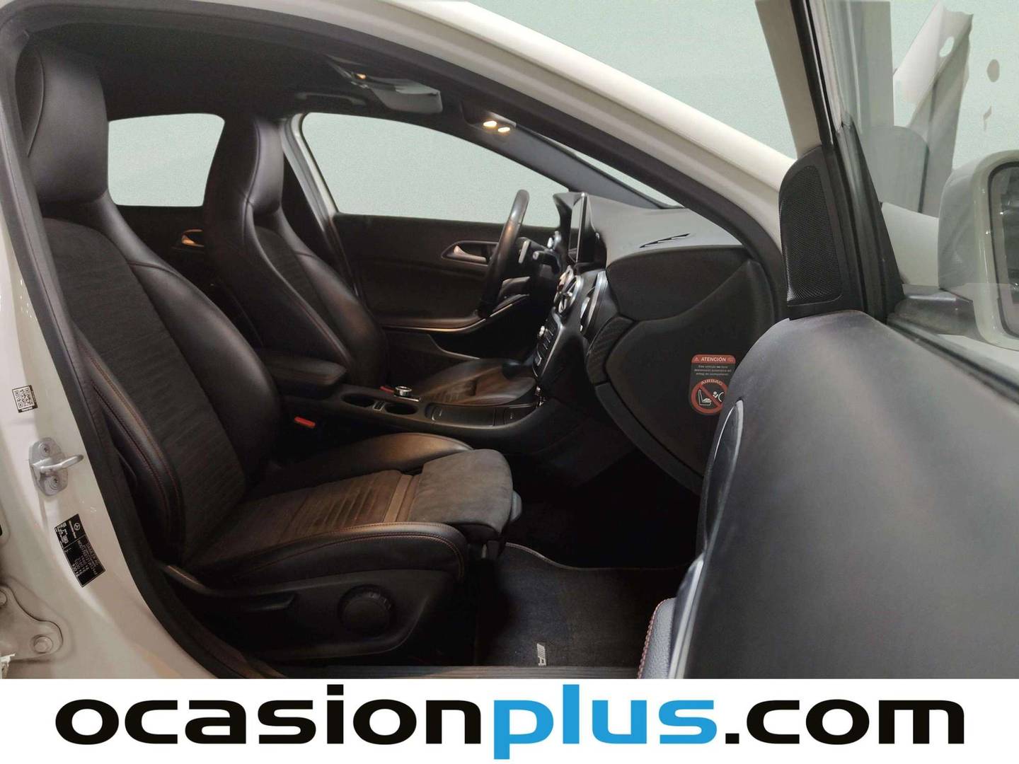 Mercedes Clase A Mercedes Clase A 180 d AMG Line (109 CV) km 0