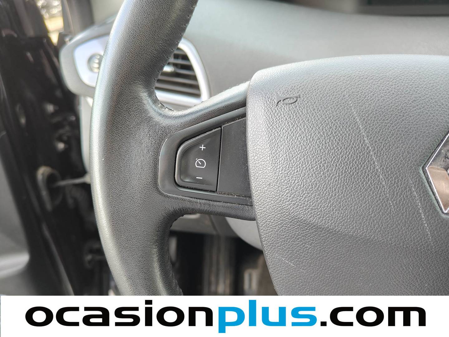 Foto Renault Scénic Renault Scenic Limited dCi (110 CV) EDC