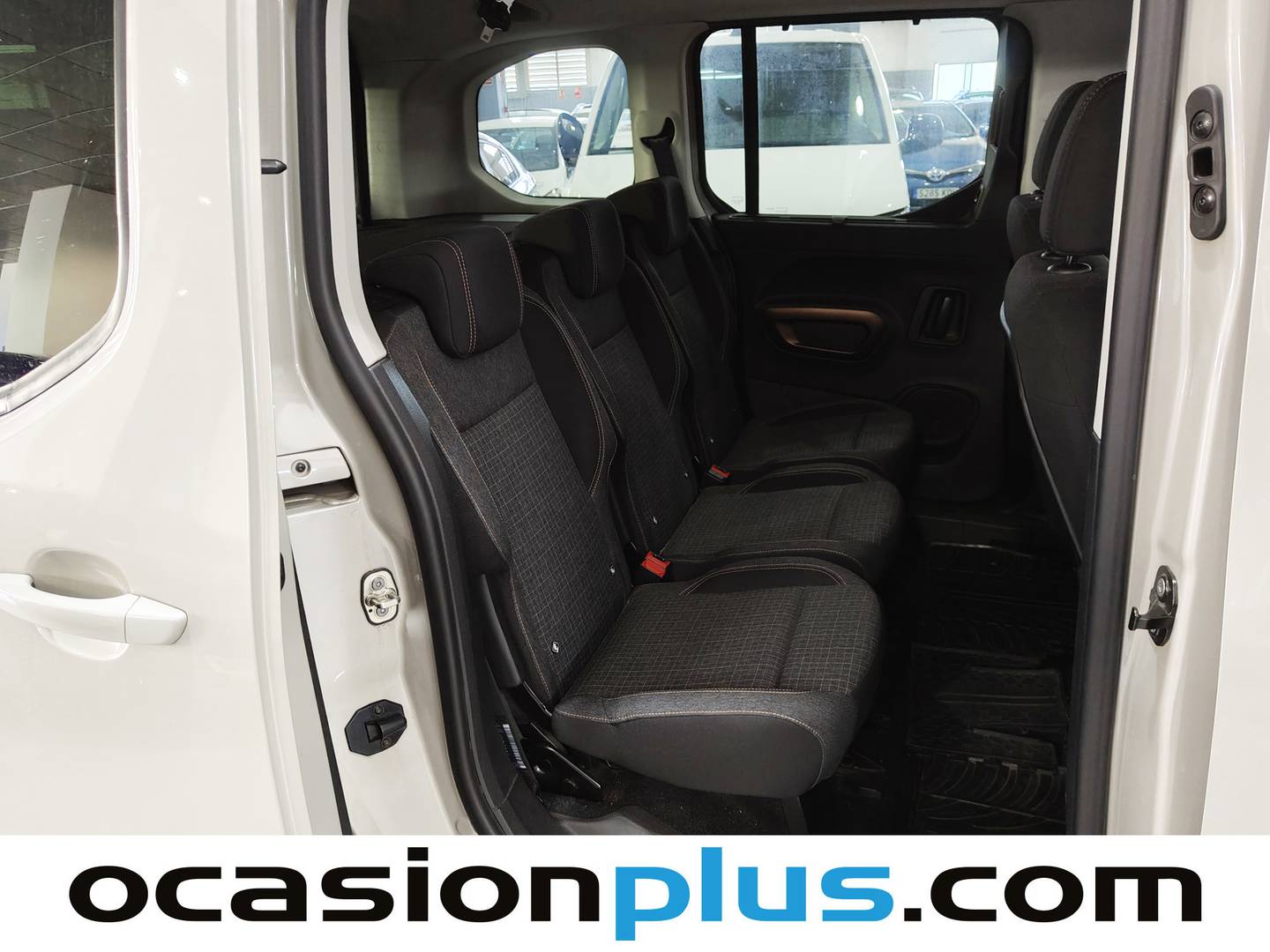 Foto Peugeot Rifter Peugeot Rifter BlueHDi 100 GT Line Standard (100 CV)