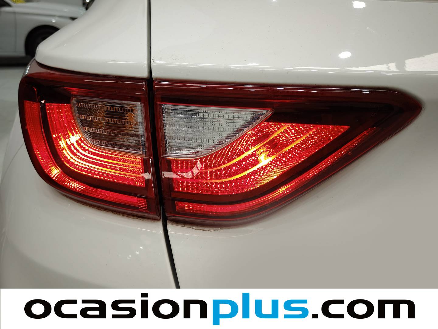 Foto KIA Stonic Kia Stonic 1.0 T-GDi MHEV Drive DCT (120 CV)