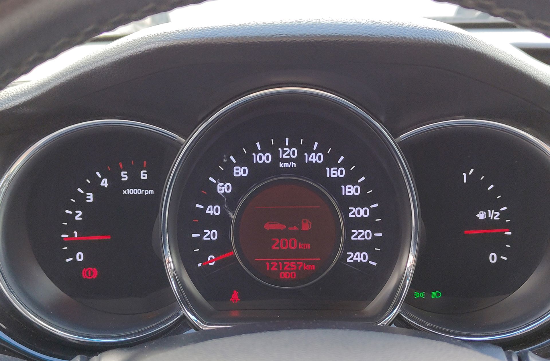 Kia Ceed 1.6 CRDi VGT Maracaná - foto 22