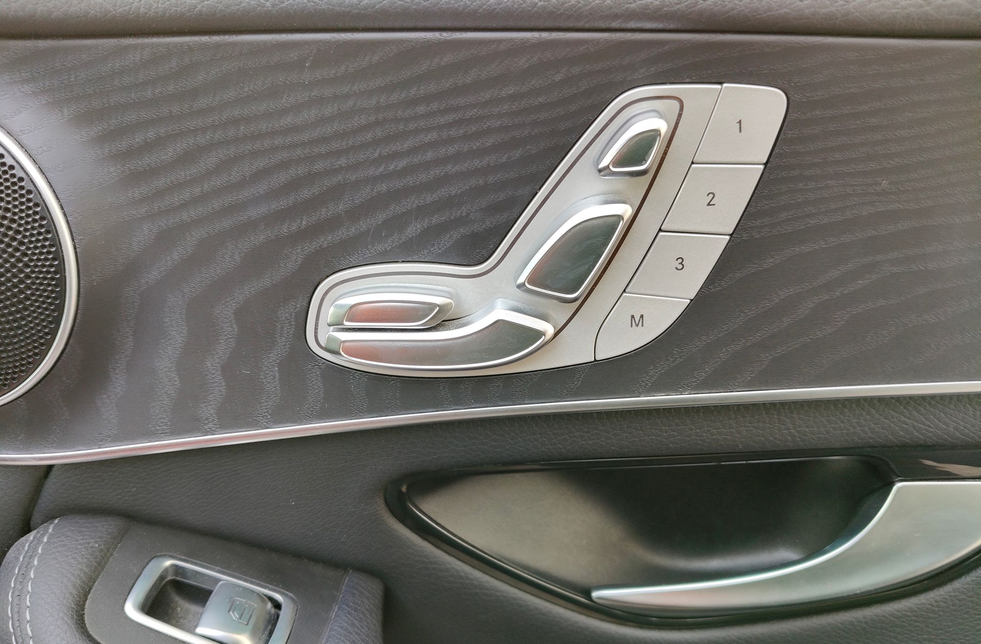 Mercedes-Benz GLC 250 4Matic - foto 12