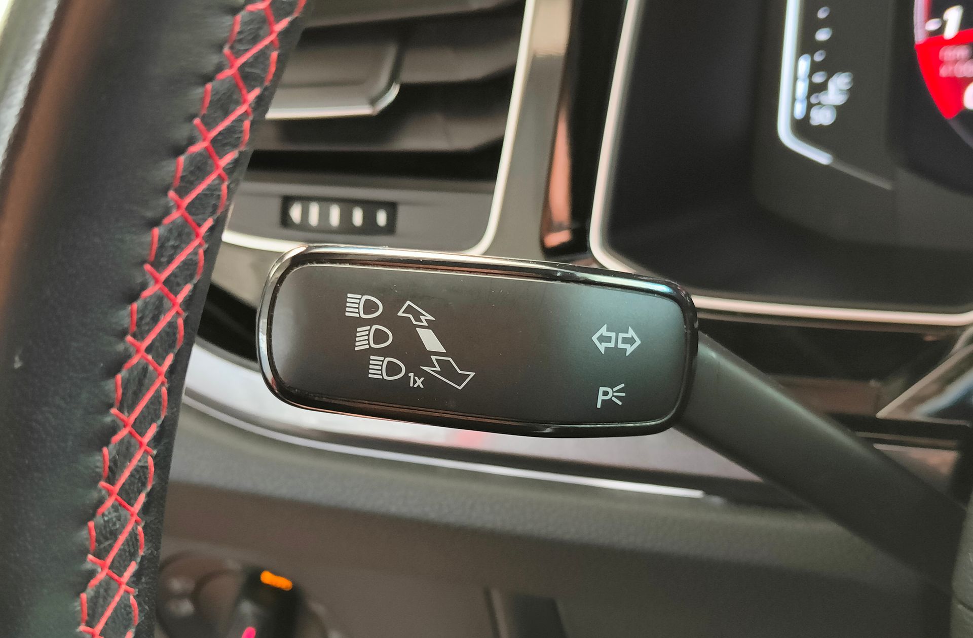 Volkswagen Polo GTI 2.0 TSI DSG - foto 25