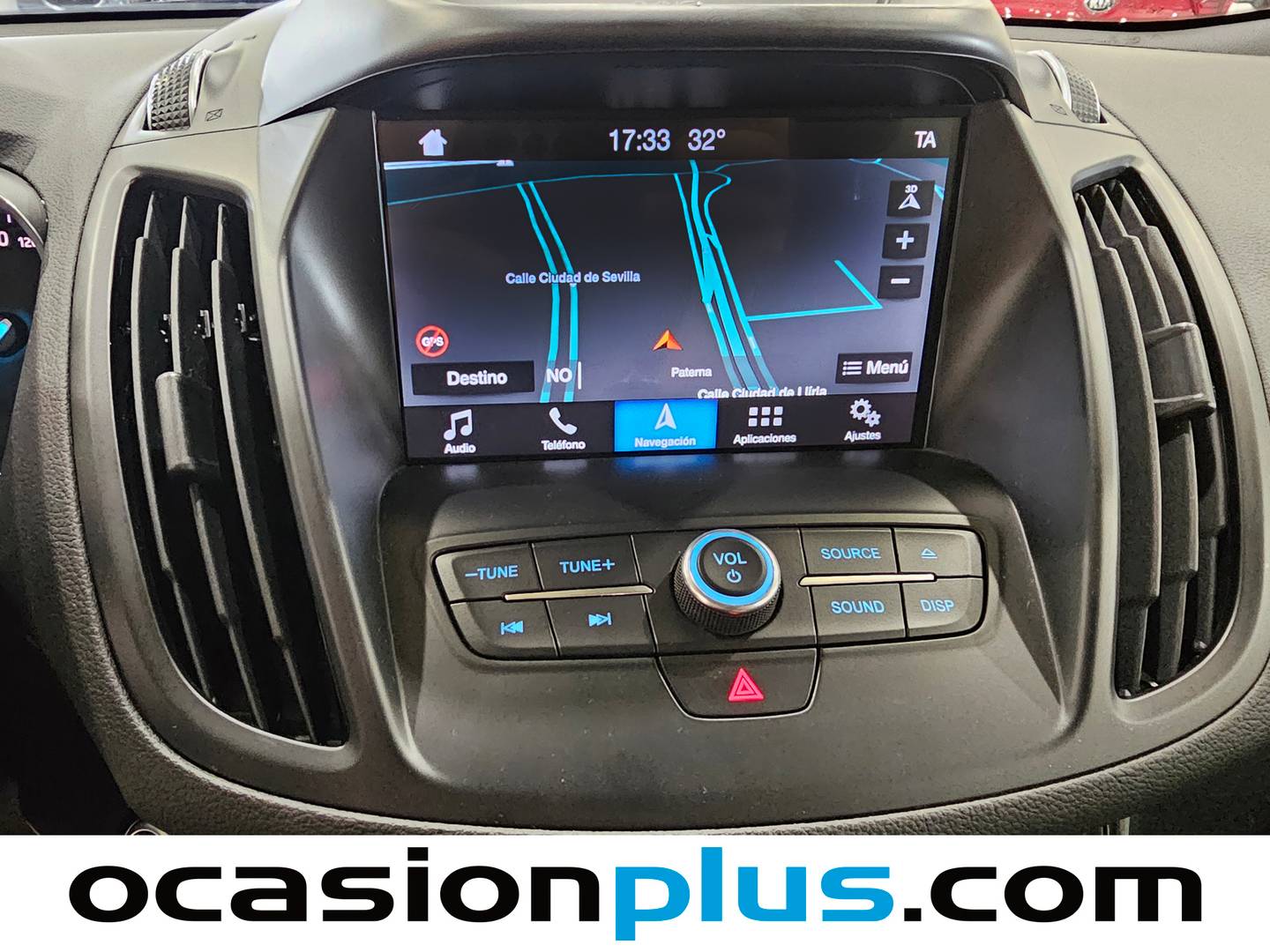 Equipamiento del Ford Kuga Ford Kuga 1.5 TDCI S&S Titanium 4x2 (120 CV)