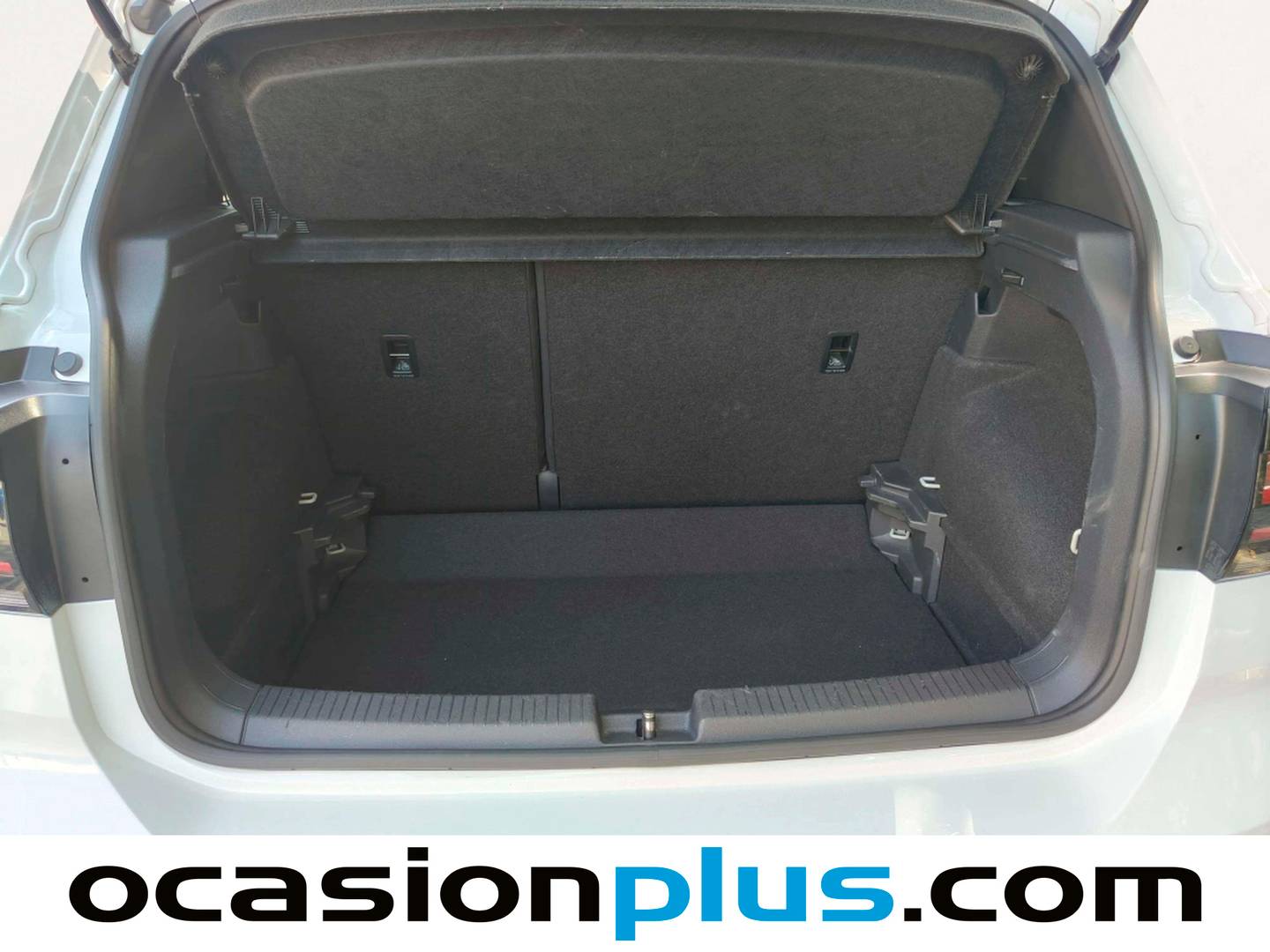 Fotos maletero Volkswagen T-Cross Volkswagen T-Cross Sport 1.5 TSI (150 CV) DSG Pack R-Line
