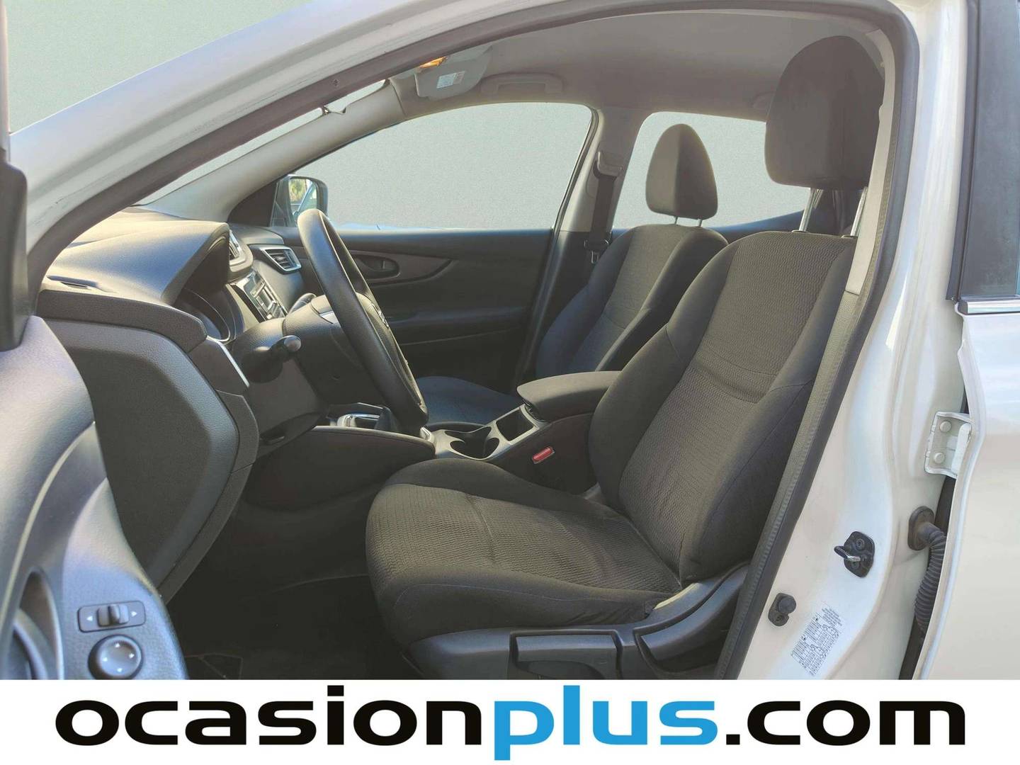 Foto asientos delanteros Nissan QASHQAI Nissan Qashqai dCi 130 Visia 4x4-i (130 CV)