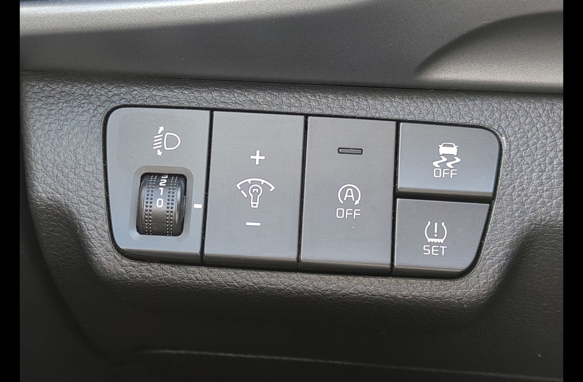 Kia Stonic 1.0 T-GDi MHEV Drive - foto 10