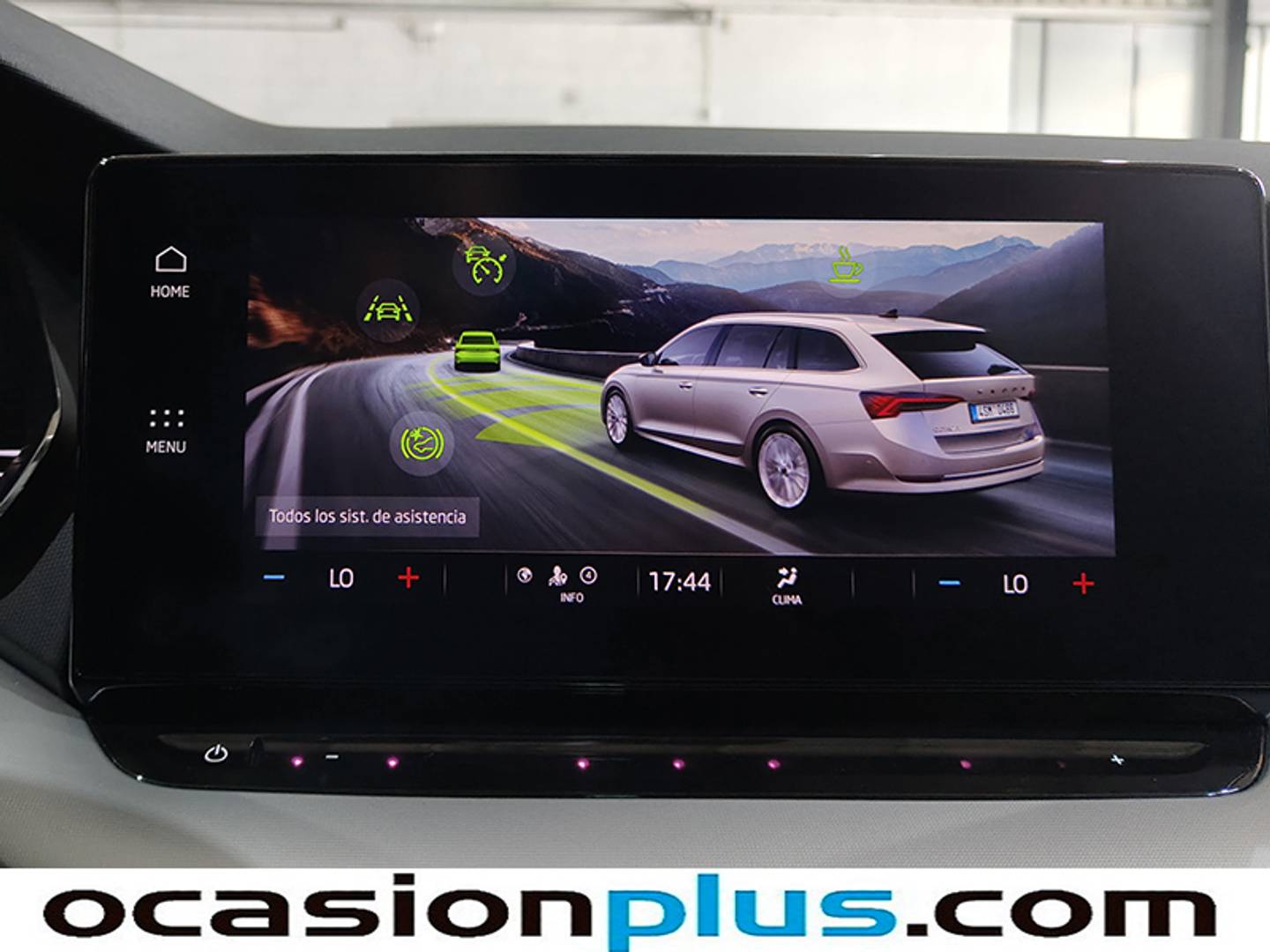 Foto Skoda Octavia Skoda Octavia Combi 1.0 TSI mHEV Ambition DSG (110 CV)