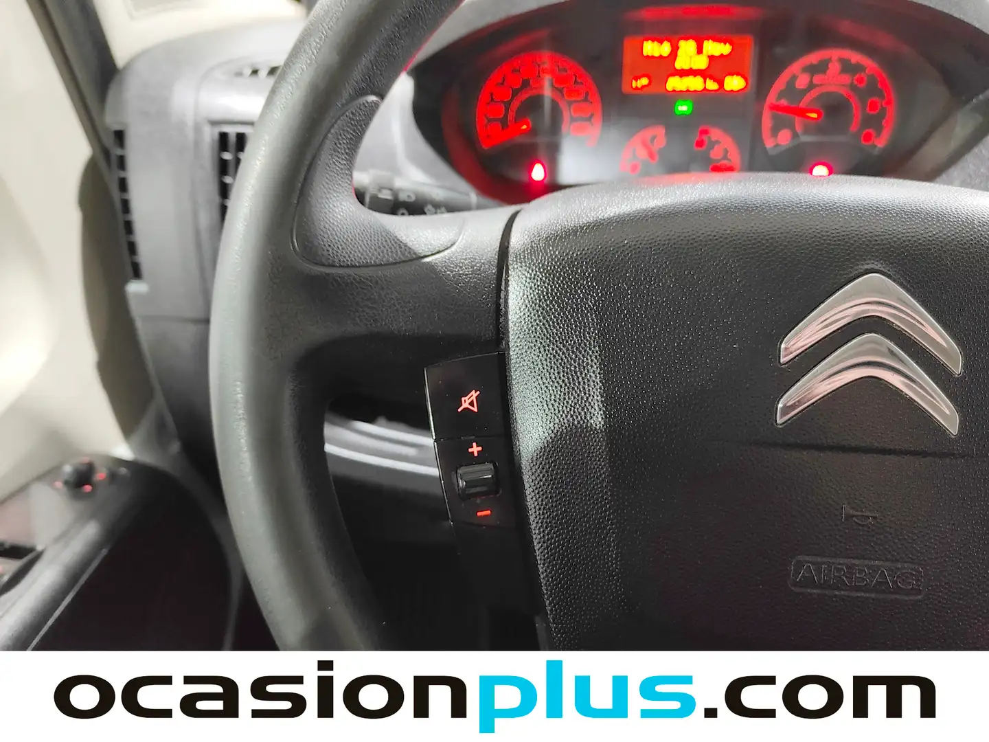 Foto Citroën Jumper Citroen Jumper BlueHDi 130 35 L3H2 (131 CV)