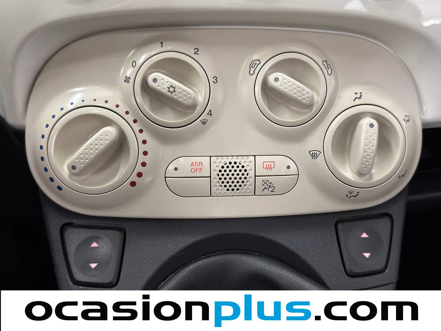 Equipamiento del Fiat 500 Fiat 500 1.2 8v Lounge (69 CV)