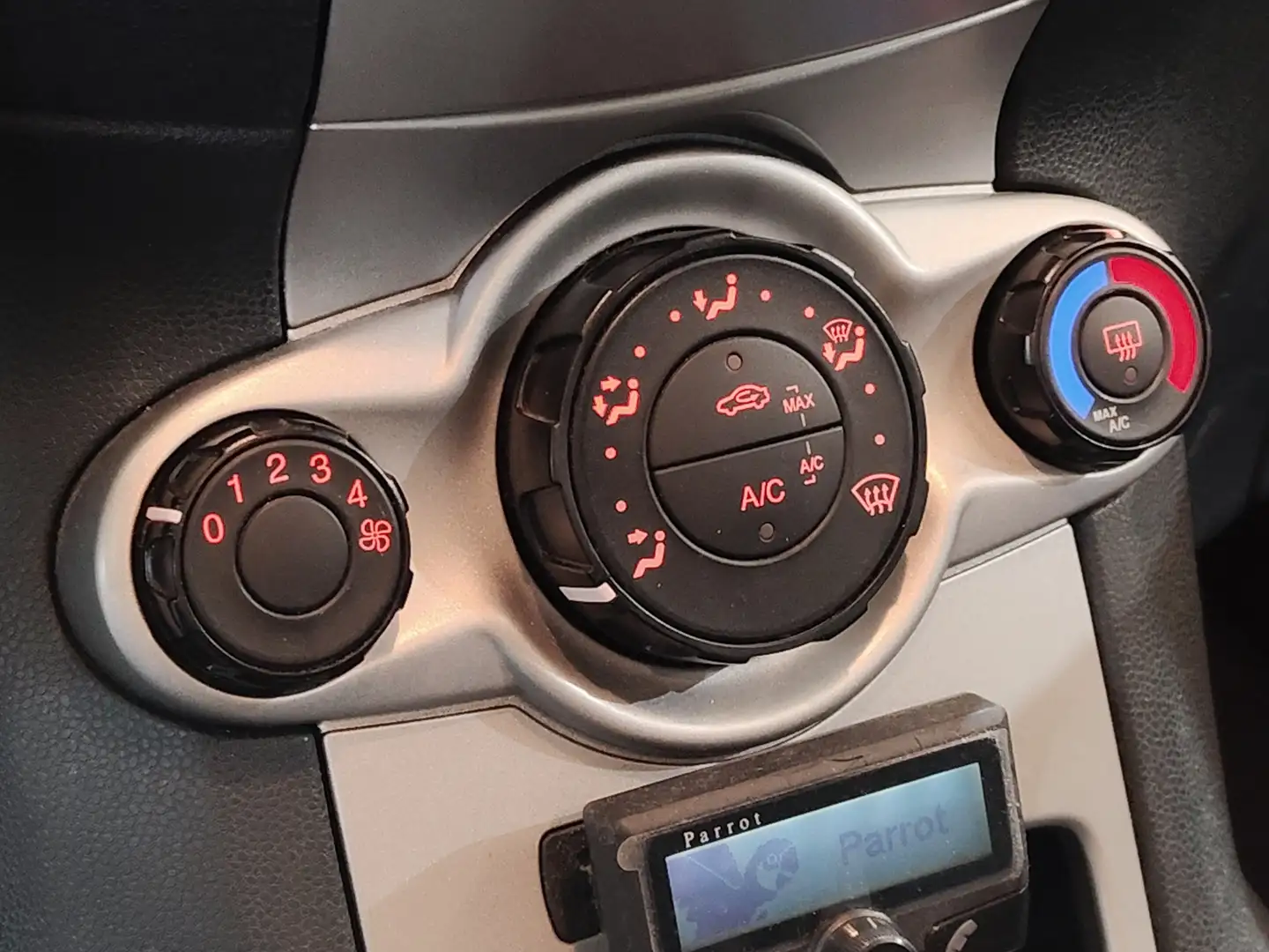 Foto Ford Fiesta Ford Fiesta 1.25 Trend (82 CV)