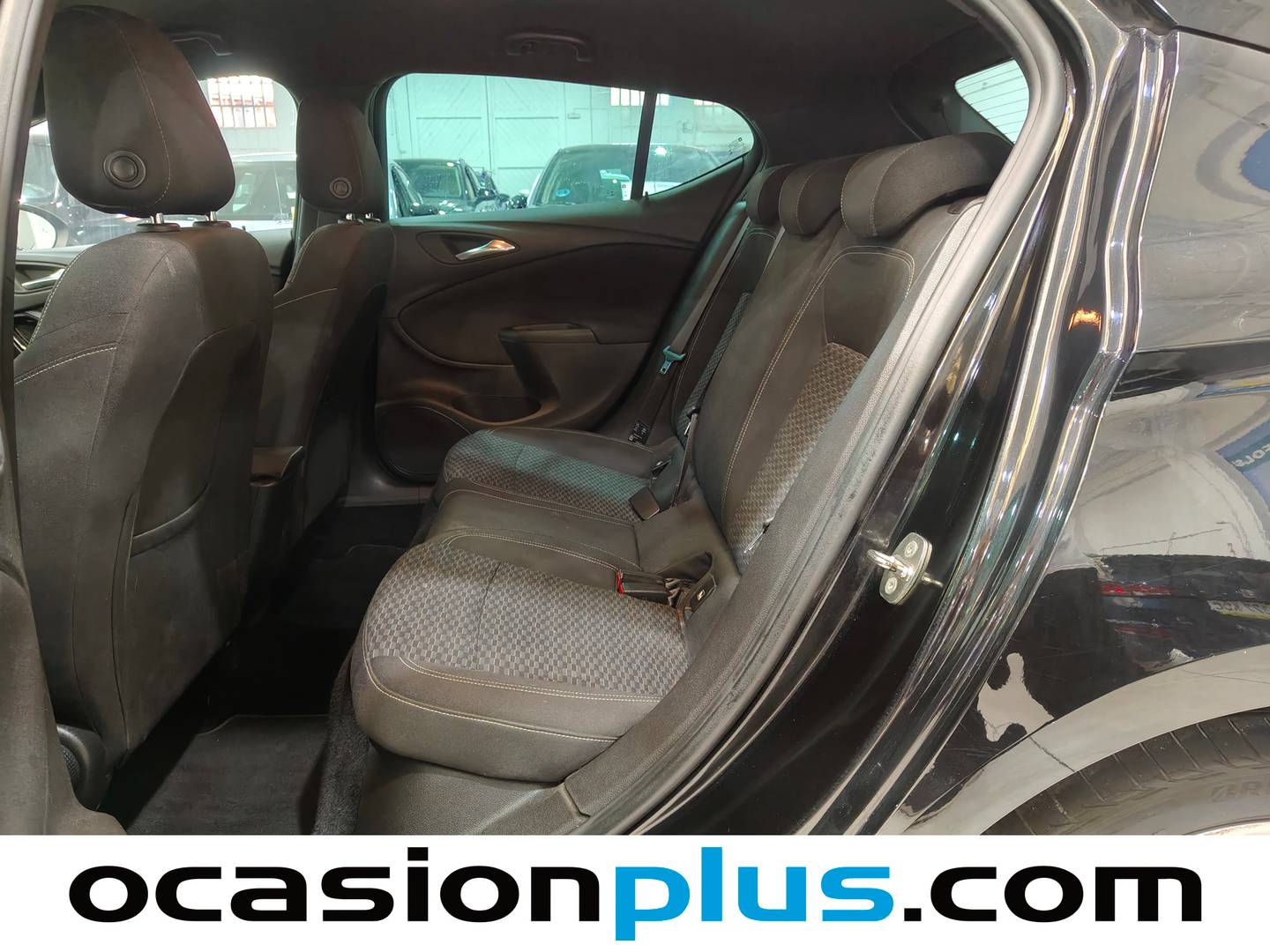 Foto asientos traseros Opel Astra Opel Astra 1.6 Turbo S&S GSi Line (200 CV)
