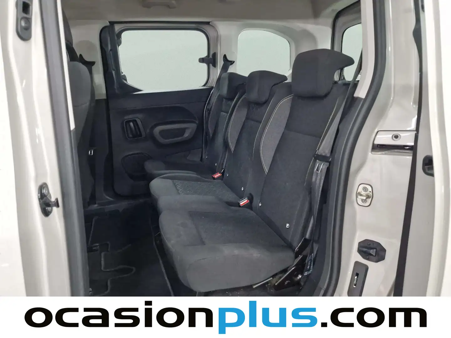 Foto Peugeot Rifter Peugeot Rifter BlueHDi 100 Active Standard Nav+ (100 CV)