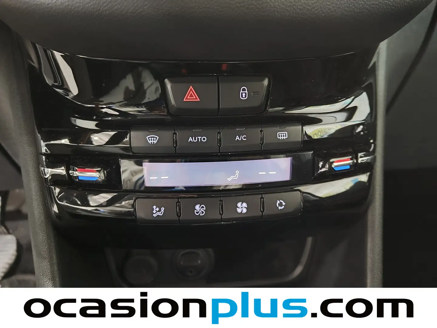 Foto Peugeot 208 Peugeot 208 1.6 e-HDI Active ETG6 (92 CV)