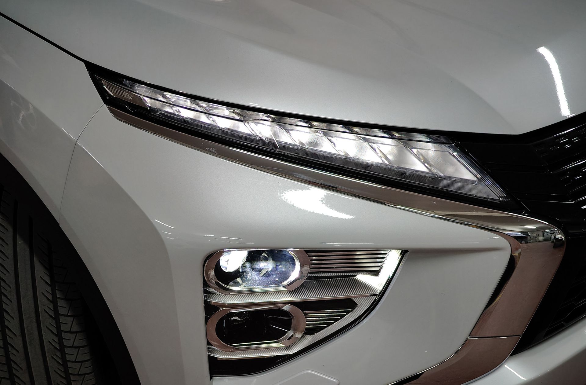 Mitsubishi Eclipse Cross 2.4 PHEV Kaiteki 4WD - foto 15