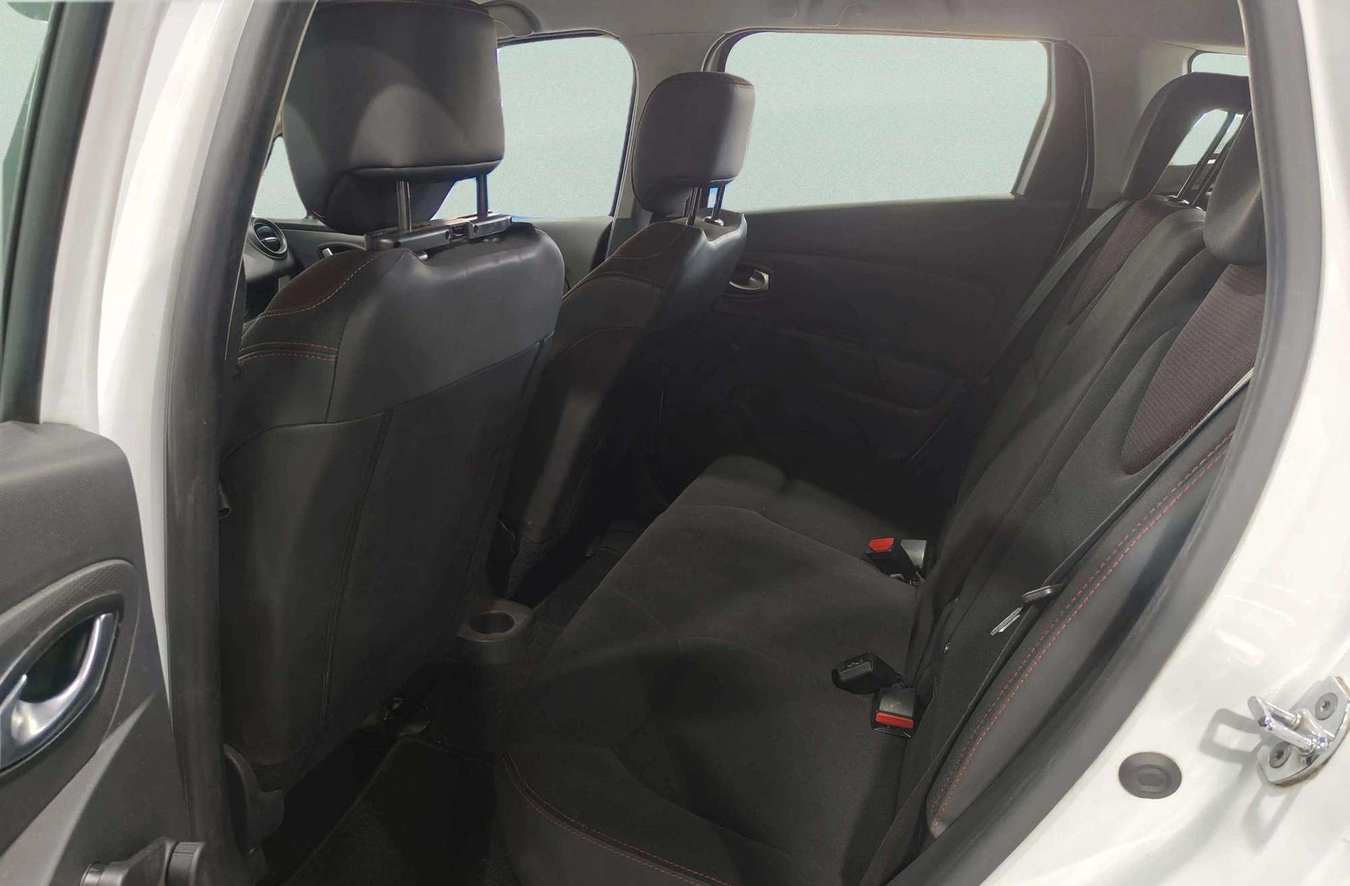 Renault Clio Sport Tourer 1.2 16V Authentique E6 - foto 9