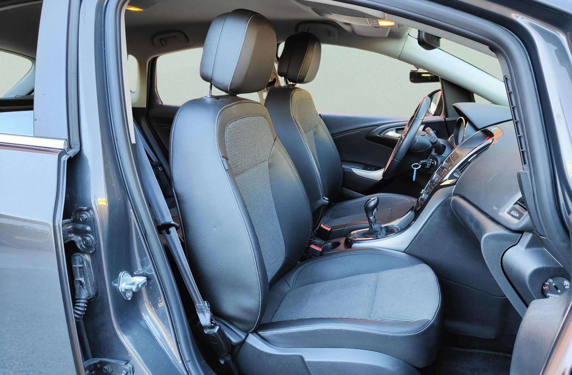 Opel Astra 1.7 CDTI Excellence - foto 15