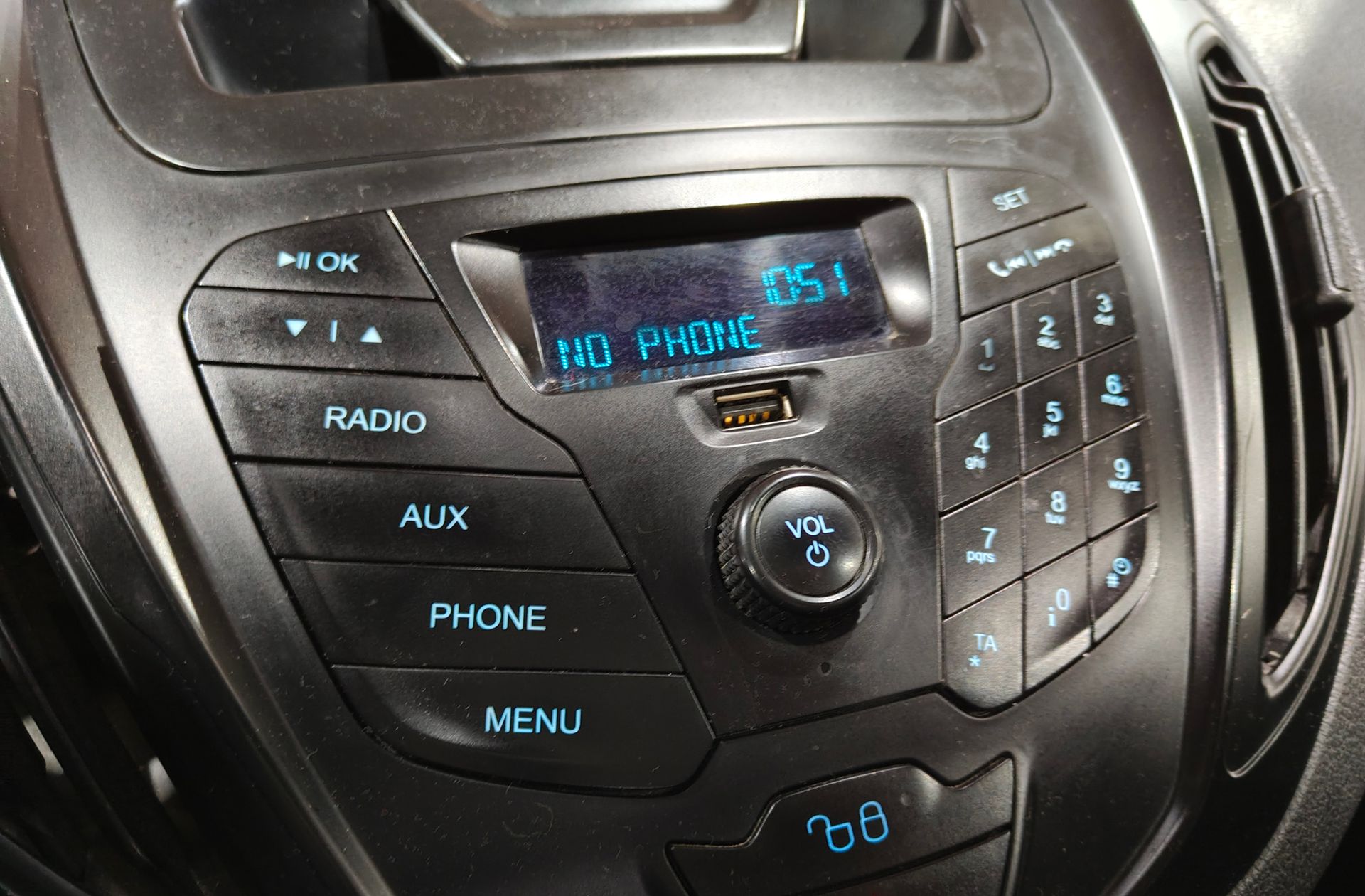 Ford Tourneo Courier 1.0 EcoBoost Ambiente - foto 22