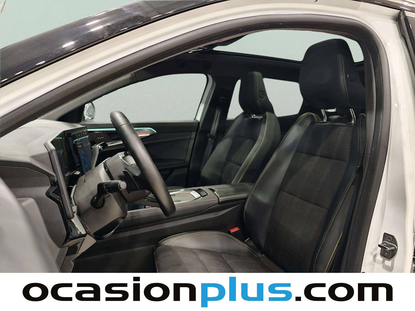 Foto asientos delanteros Renault Austral Renault Austral Iconic E-Tech Full Hybrid (200 CV)