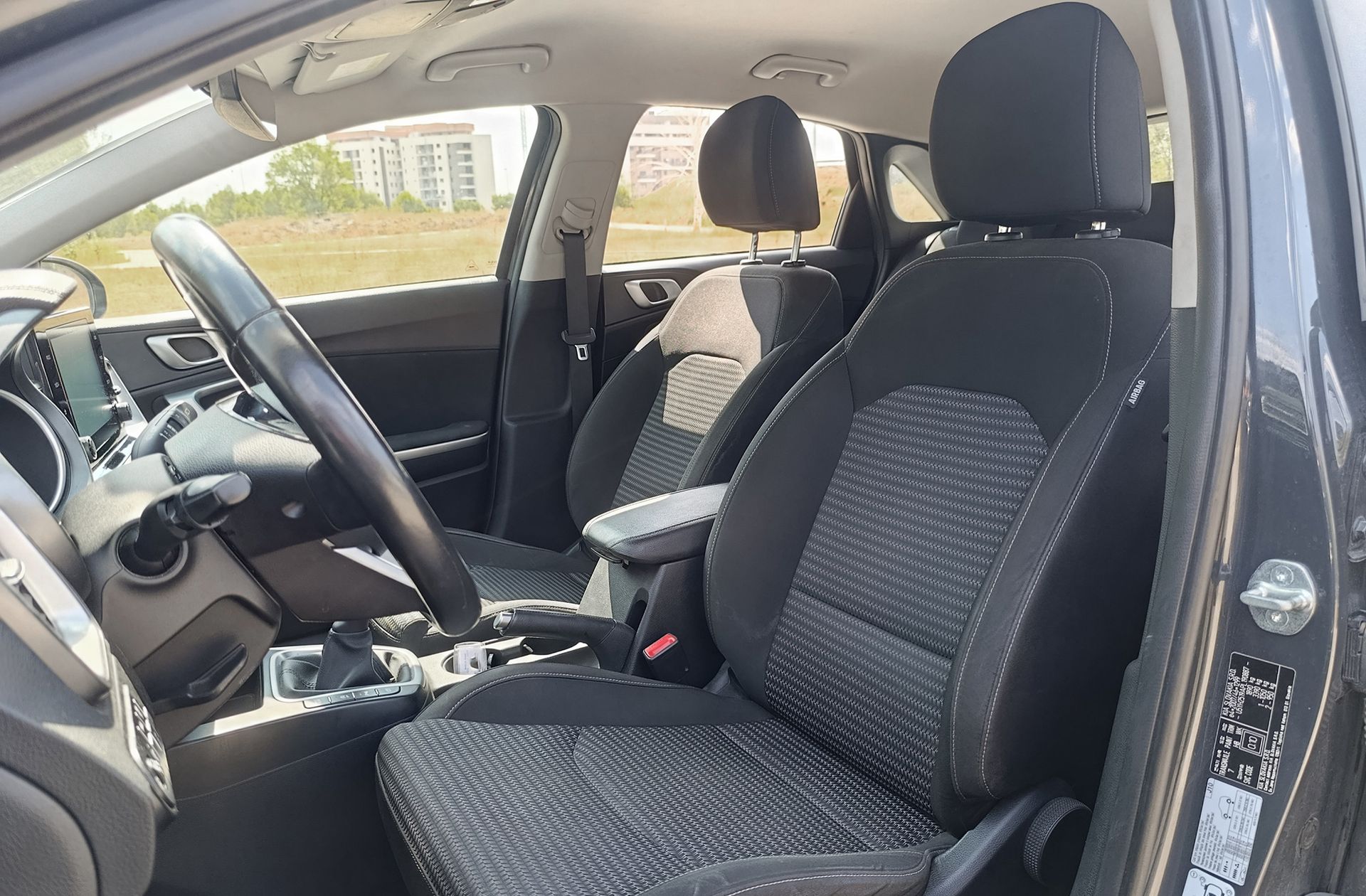 Kia Ceed 1.6 MHEV iMT Drive - foto 11