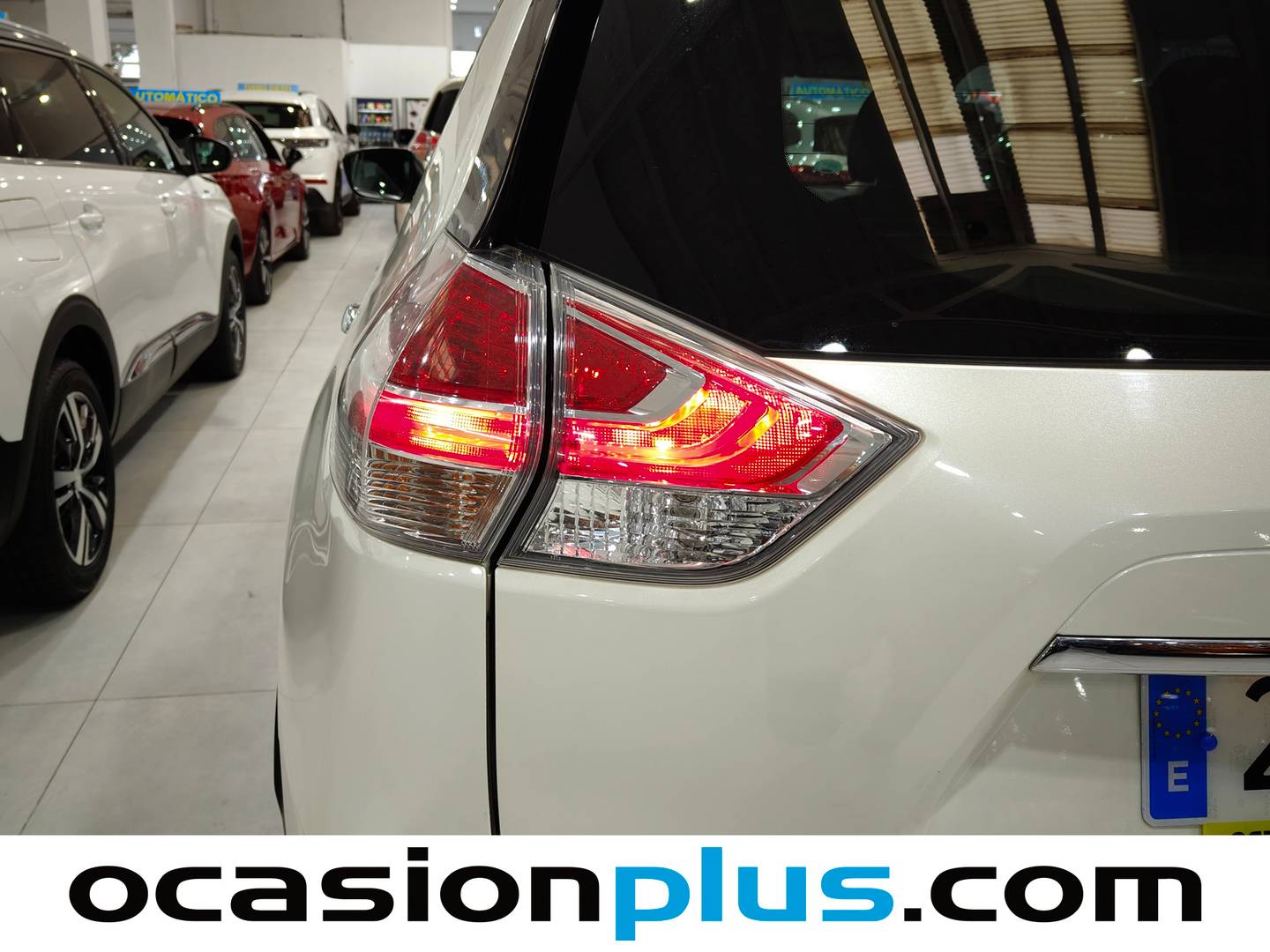 Paquetes del Nissan X-TRAIL Nissan X-Trail 1.6 dCi Tekna 4x2 (130 CV)