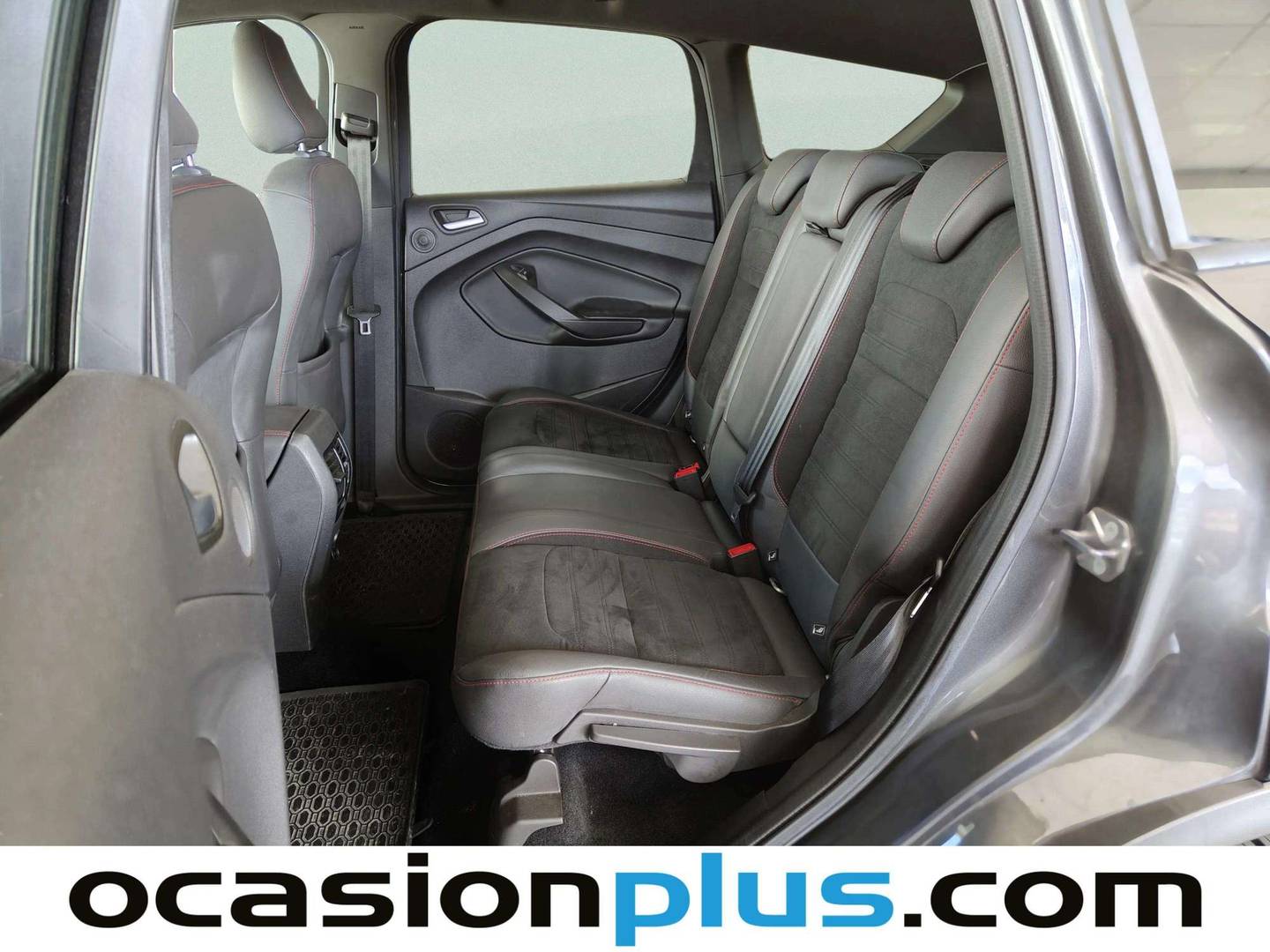 Foto asientos traseros Ford Kuga Ford Kuga 2.0 TDCi S&S ST-Line 4x4 Powershift (180 CV)