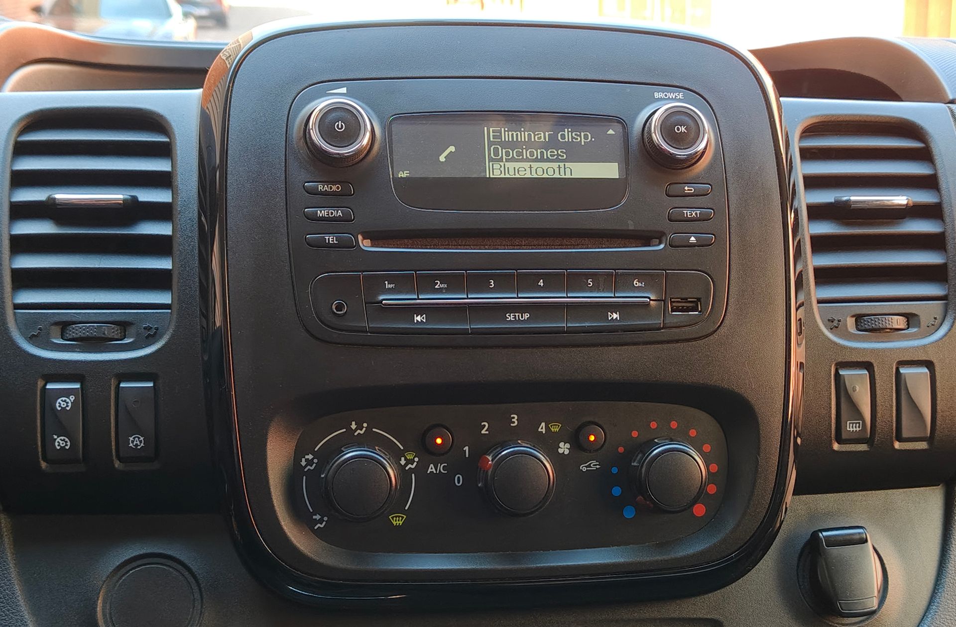 Opel Vivaro Combi 1.6 CDTI Biturbo 27 L1 6 plazas ADAP. PMR. - foto 26