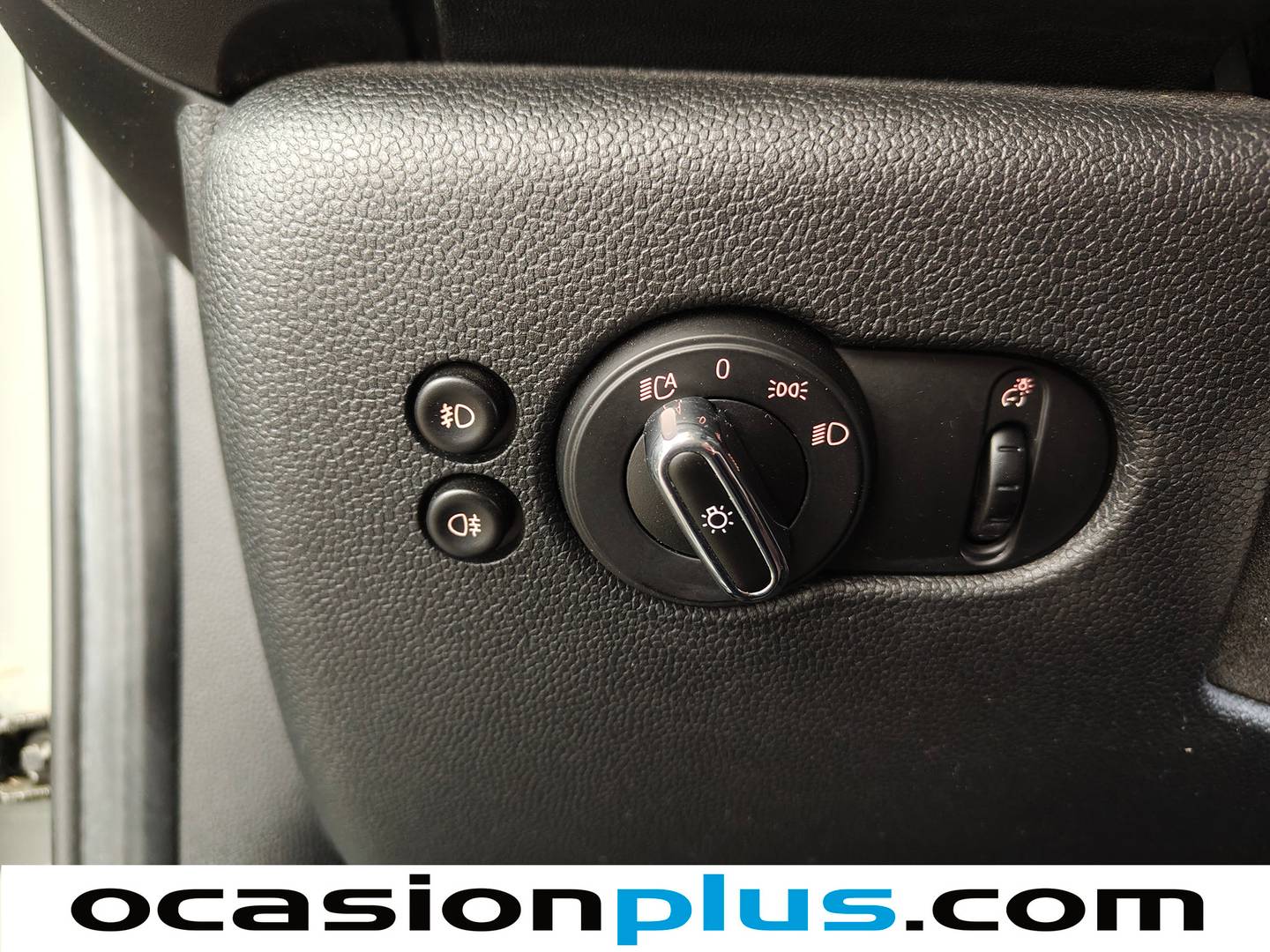 Extras y acabados del Mini MINI MINI MINI Cooper 5 Puertas Cooper 5 Puertas D  (116 CV)