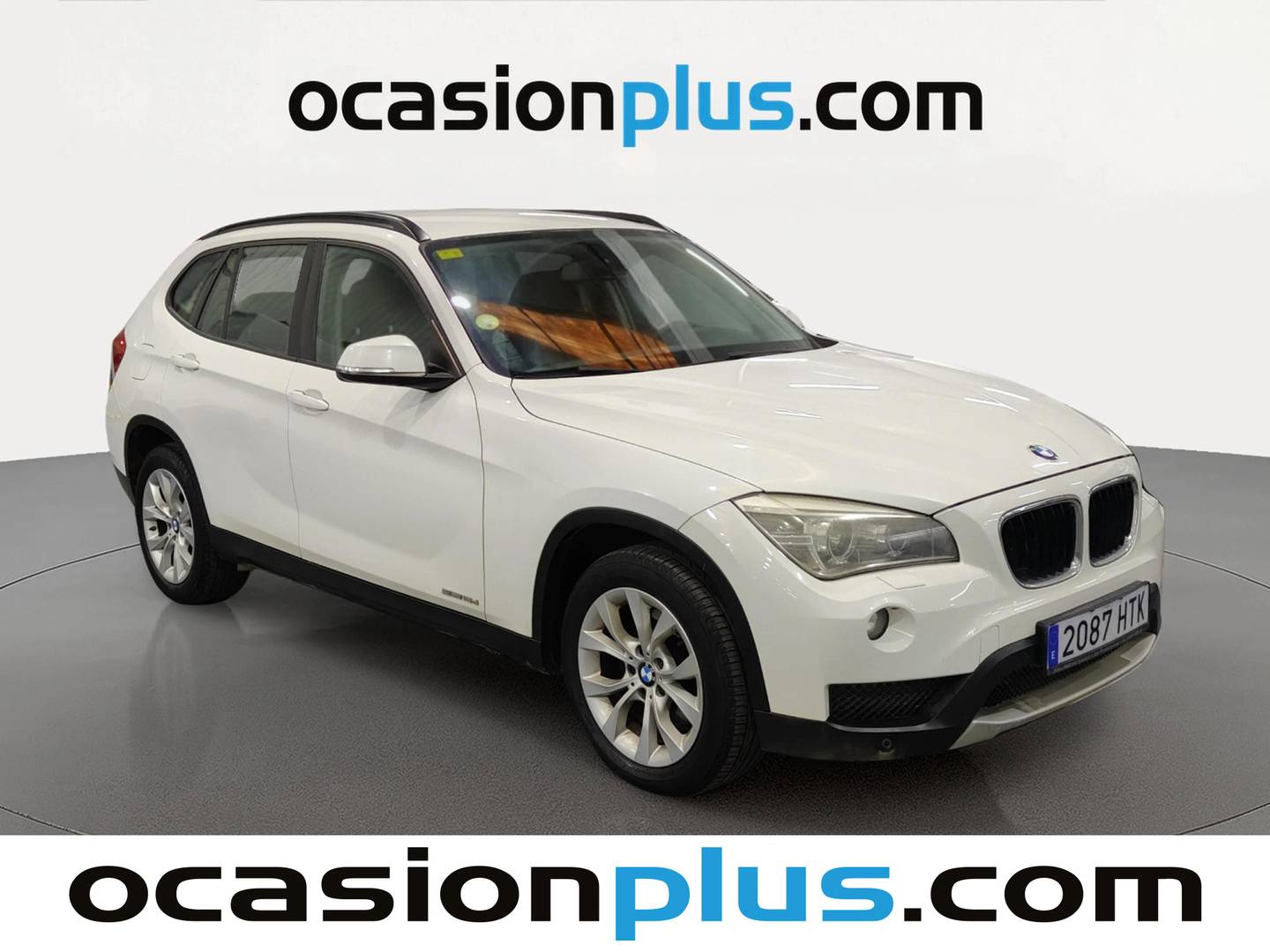 Foto delantera BMW X1 BMW X1 sDrive18d (143 CV) derecha
