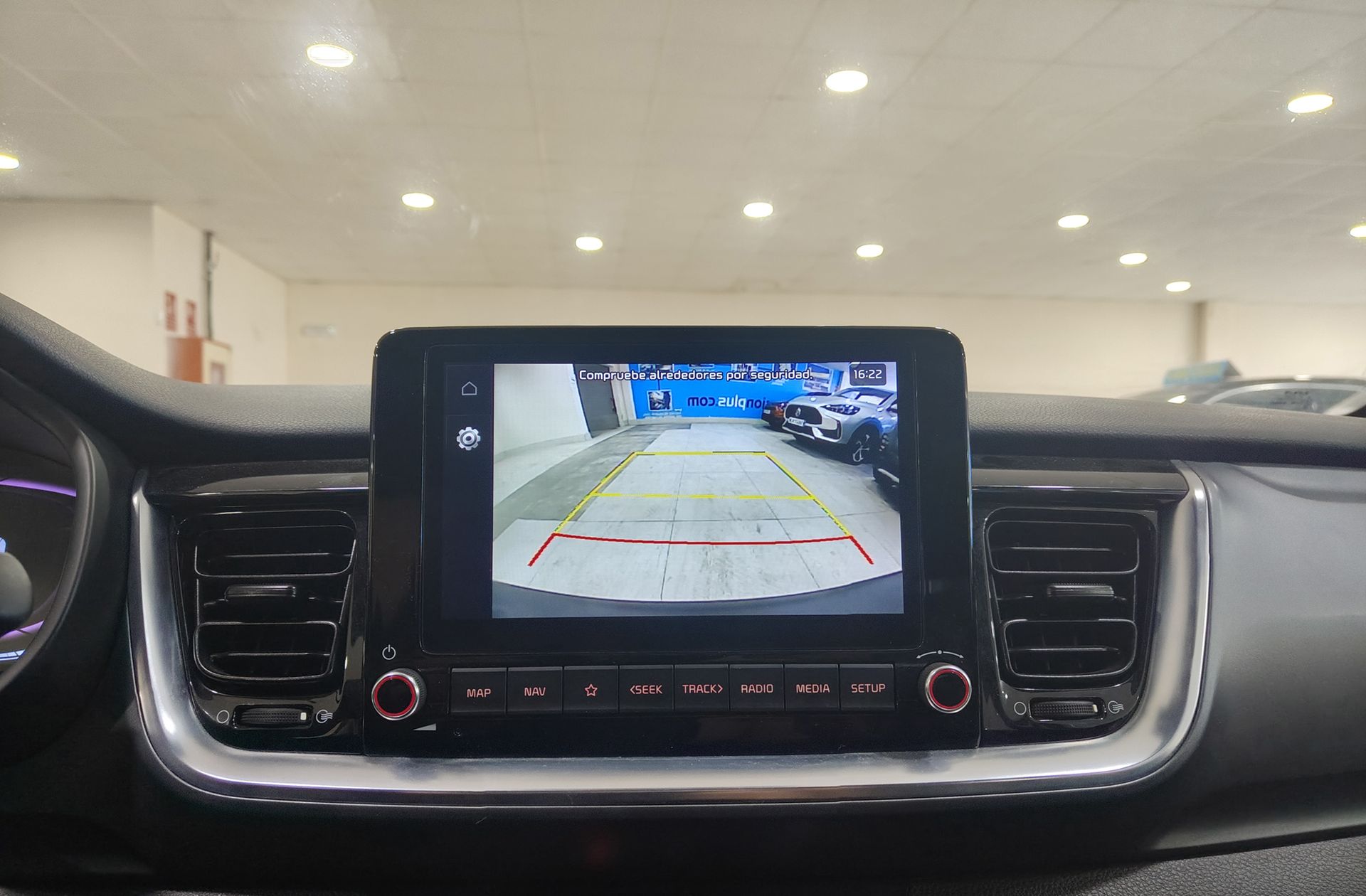 Kia Stonic 1.0 T-GDi Drive - foto 8