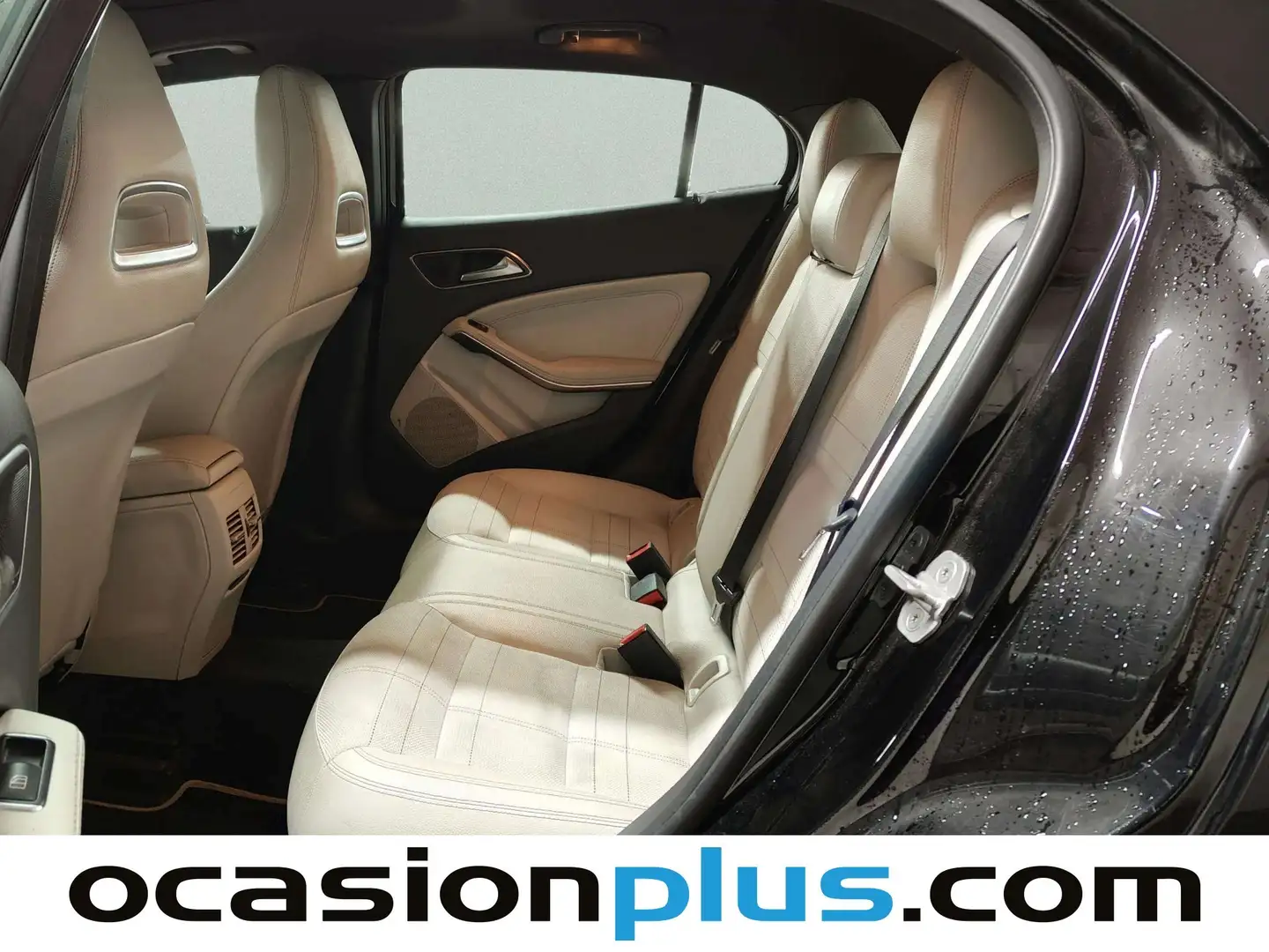 Foto Mercedes GLA Mercedes-Benz GLA 200 d Urban (136 CV) Pack AMG