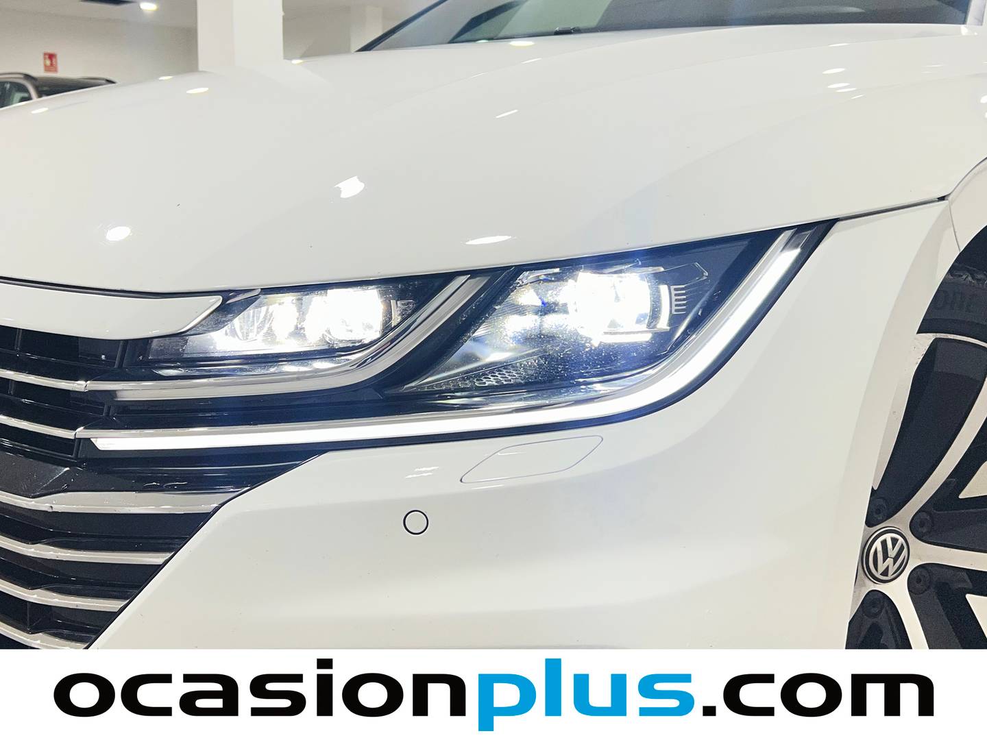 Foto Volkswagen Arteon Volkswagen Arteon R-Line 2.0 TSI (190 CV) DSG