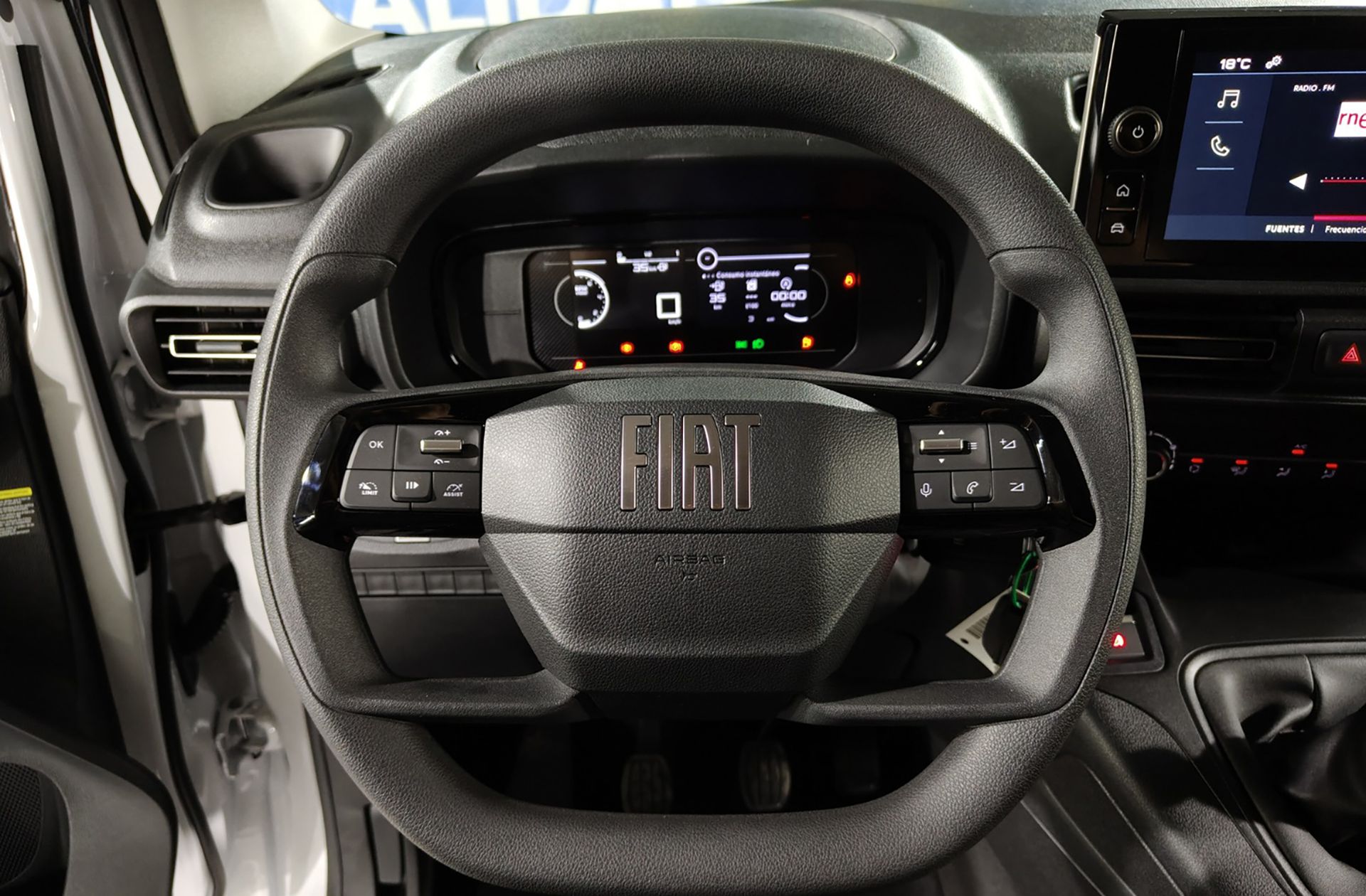 Fiat Doblò Furgon Furgón BlueHDi 100 M - foto 21