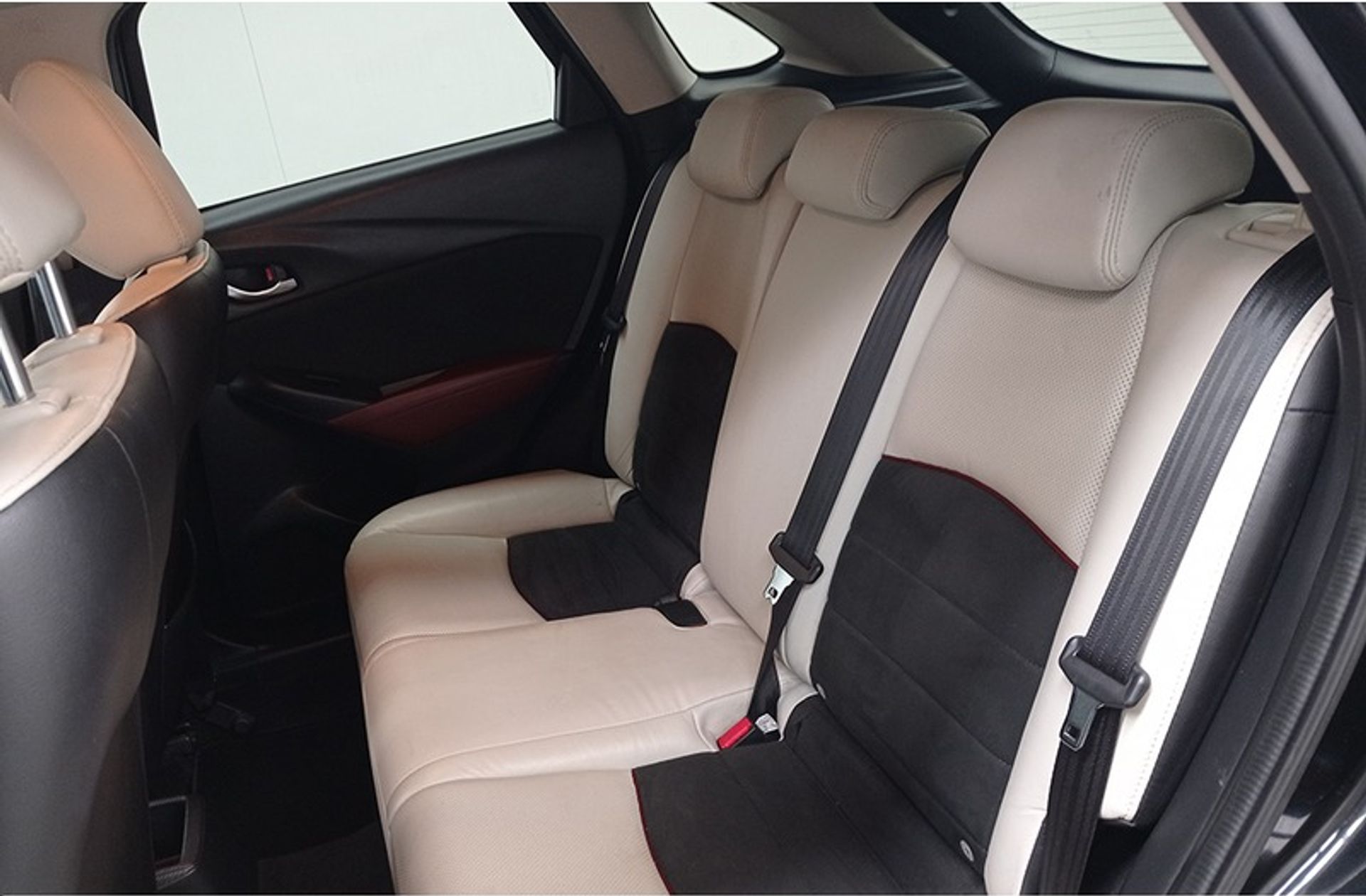 Mazda CX-3 1.5 DE Skyactiv Luxury 2WD - foto 14