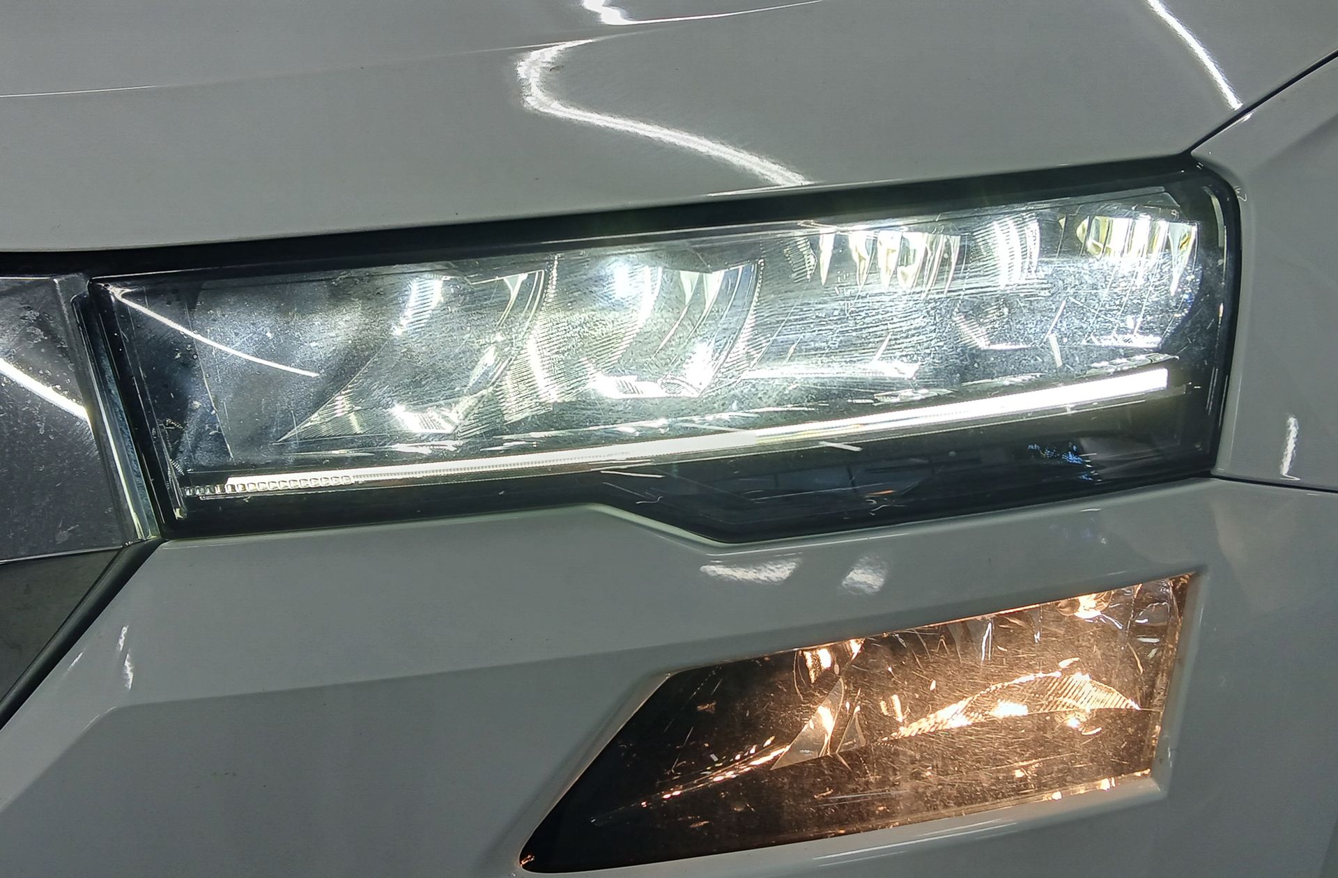 Škoda Karoq 2.0 TDI Selection - foto 12