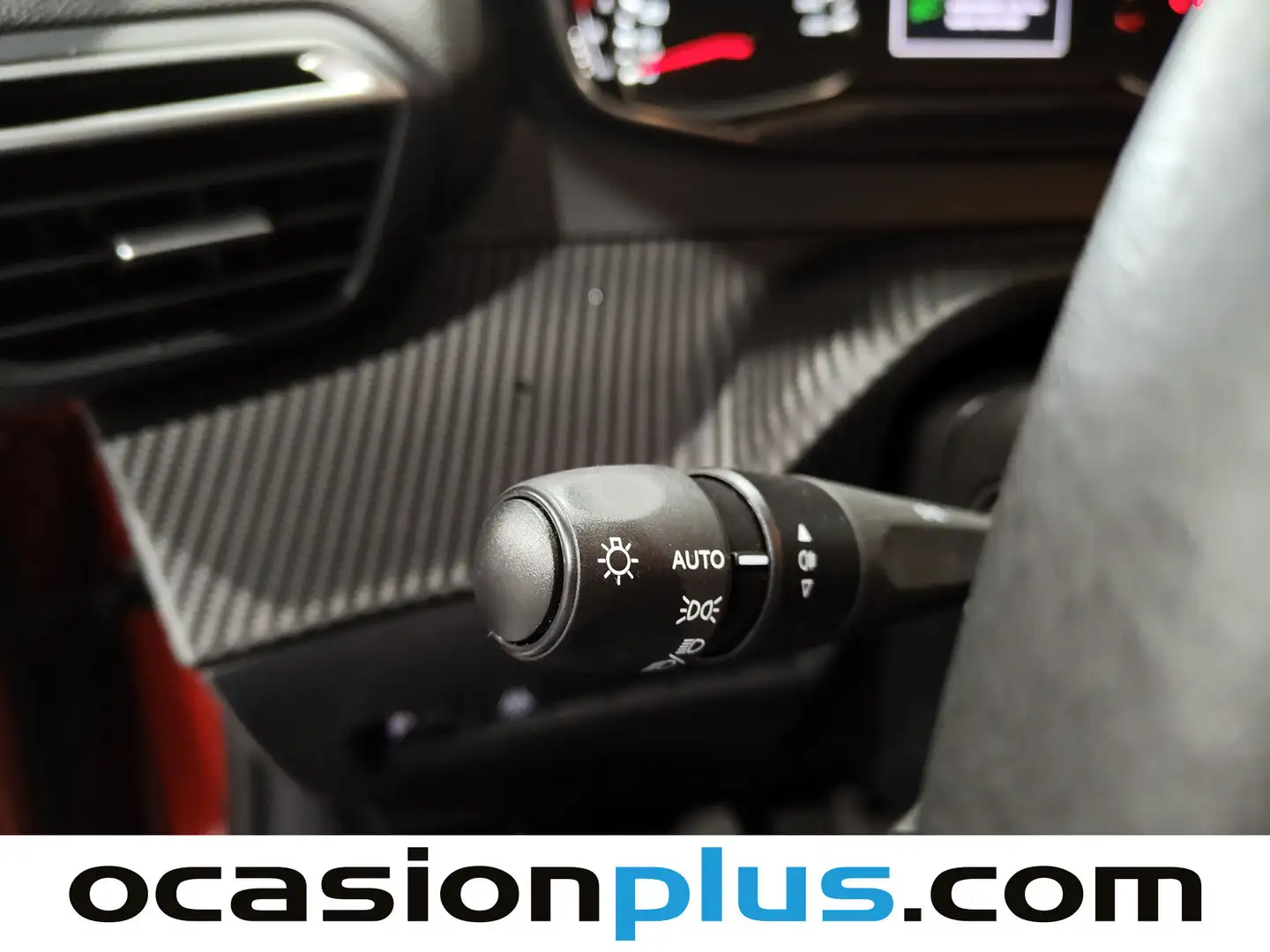 Foto Peugeot 208 Peugeot 208 PureTech 100 Allure (100 CV)