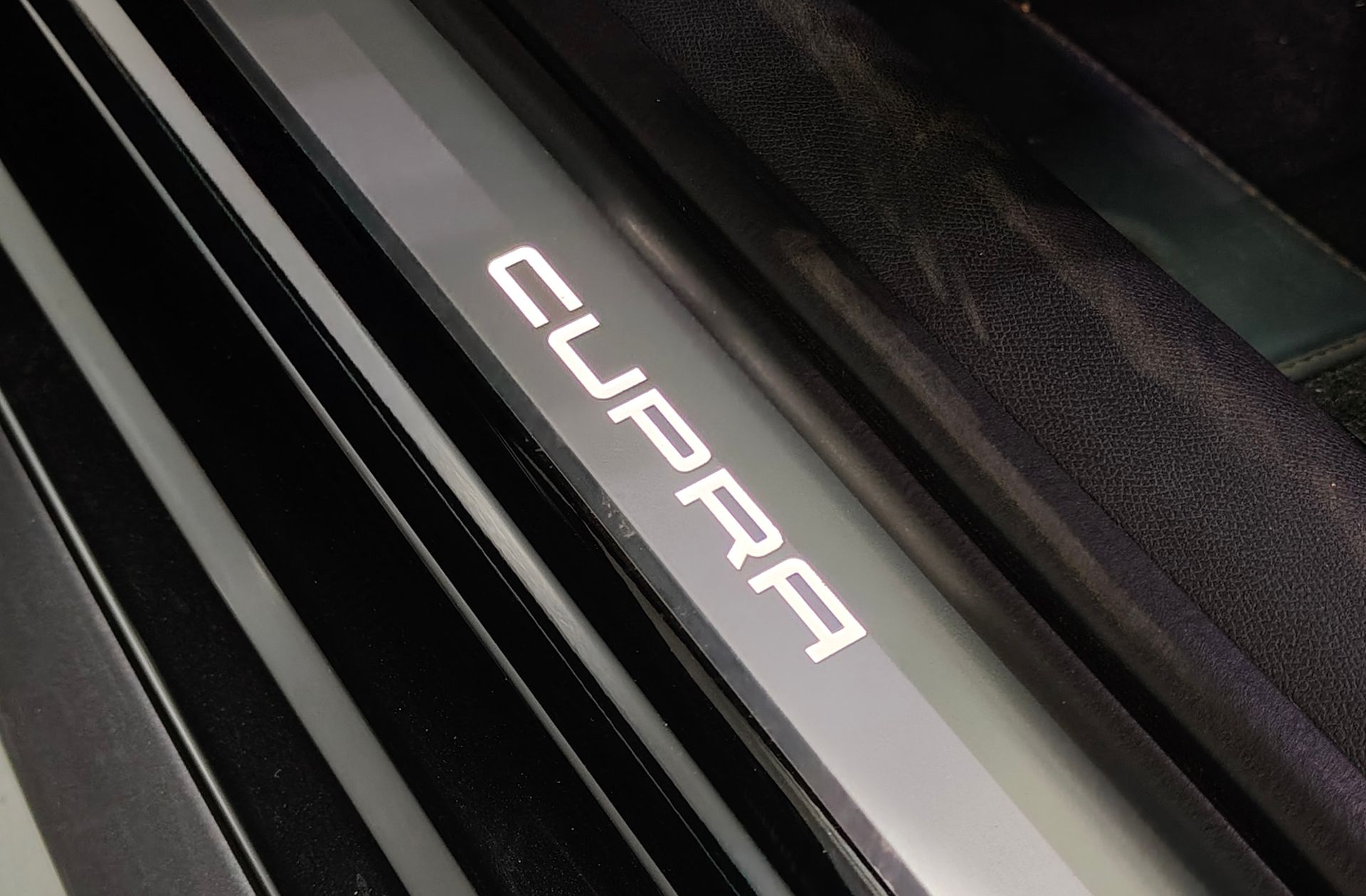 Cupra León 2.0 TSI DSG - foto 17