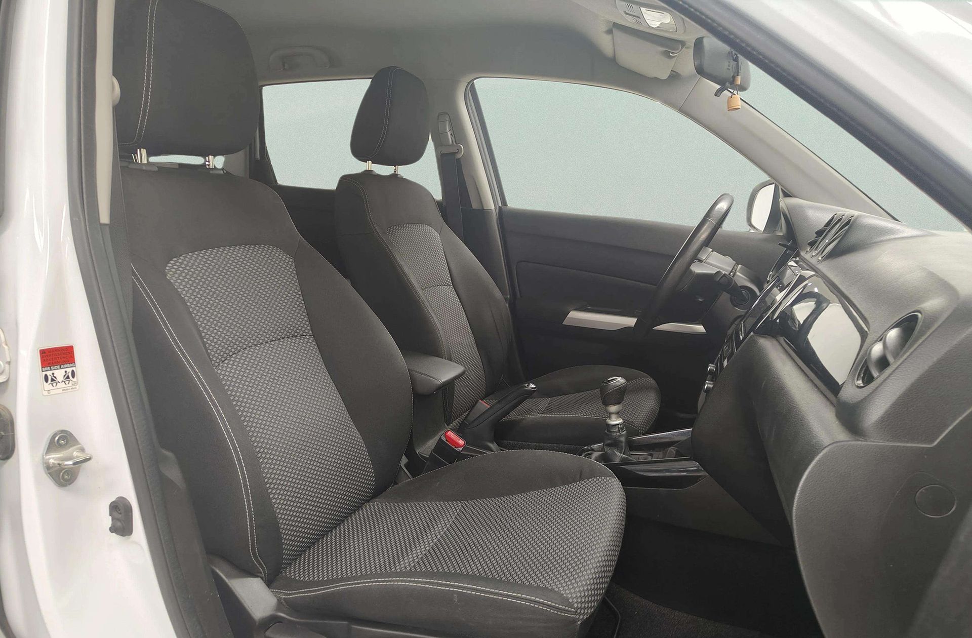 Suzuki Vitara 1.6 Ddis GLE - foto 16