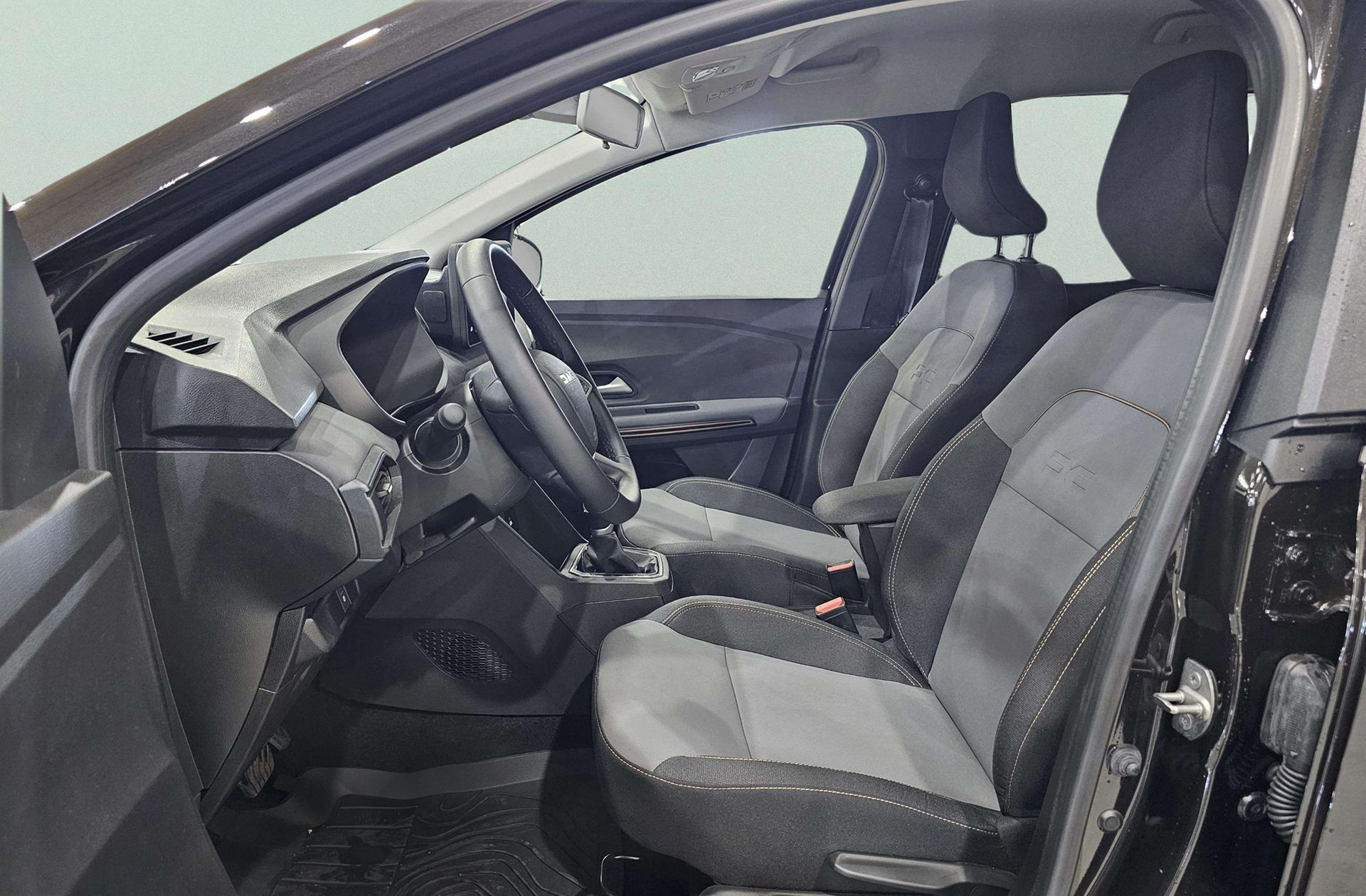 Dacia Jogger Extreme Go Hybrid - foto 12
