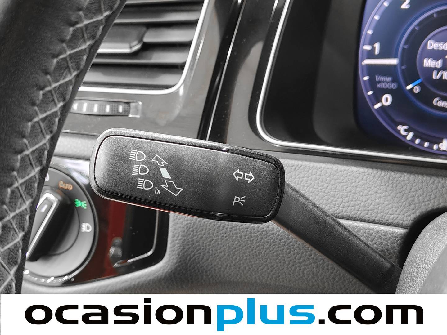 Foto Volkswagen Golf Volkswagen Golf Sport 2.0 TDI (150 CV) Pack R Line