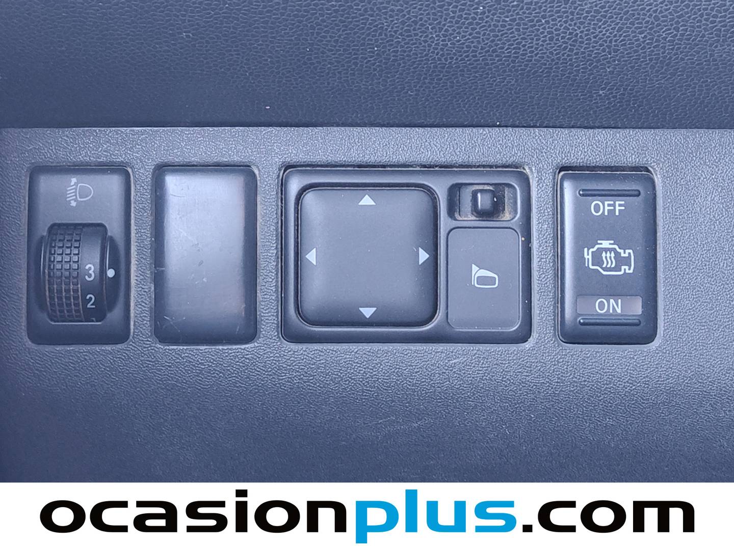 Foto Nissan Navara Nissan Navara 2.5 dCi 4X4 Doble Cabina LE Sport Edition (171 CV)