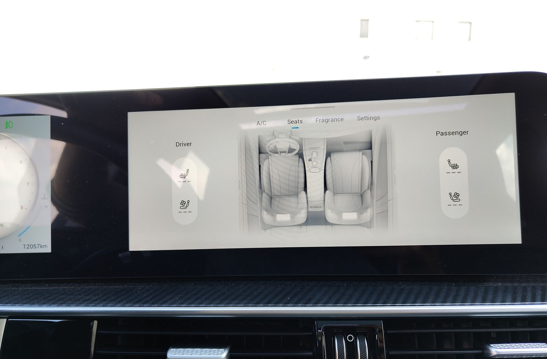 Ebro s700 1.6 T-GDi Luxury 7 DCT - foto 9