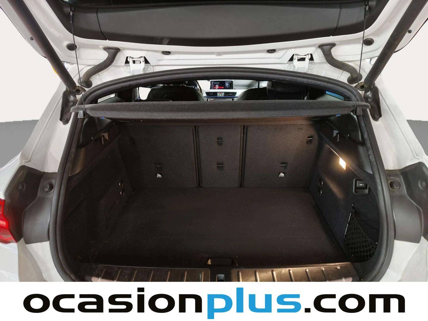 Fotos maletero BMW X2 BMW X2 sDrive18d (150 CV) Pack M