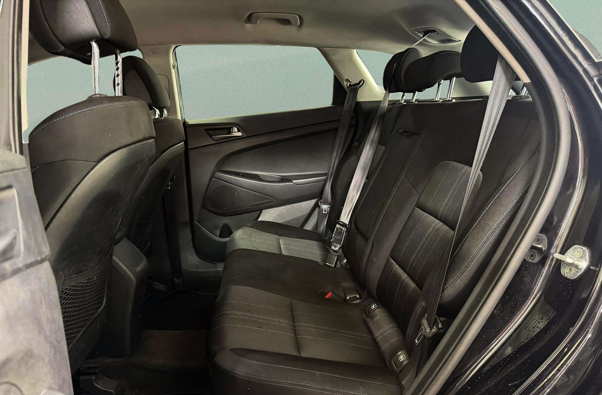 Hyundai Tucson 1.7 CRDi BlueDrive Essence 4x2 - foto 10