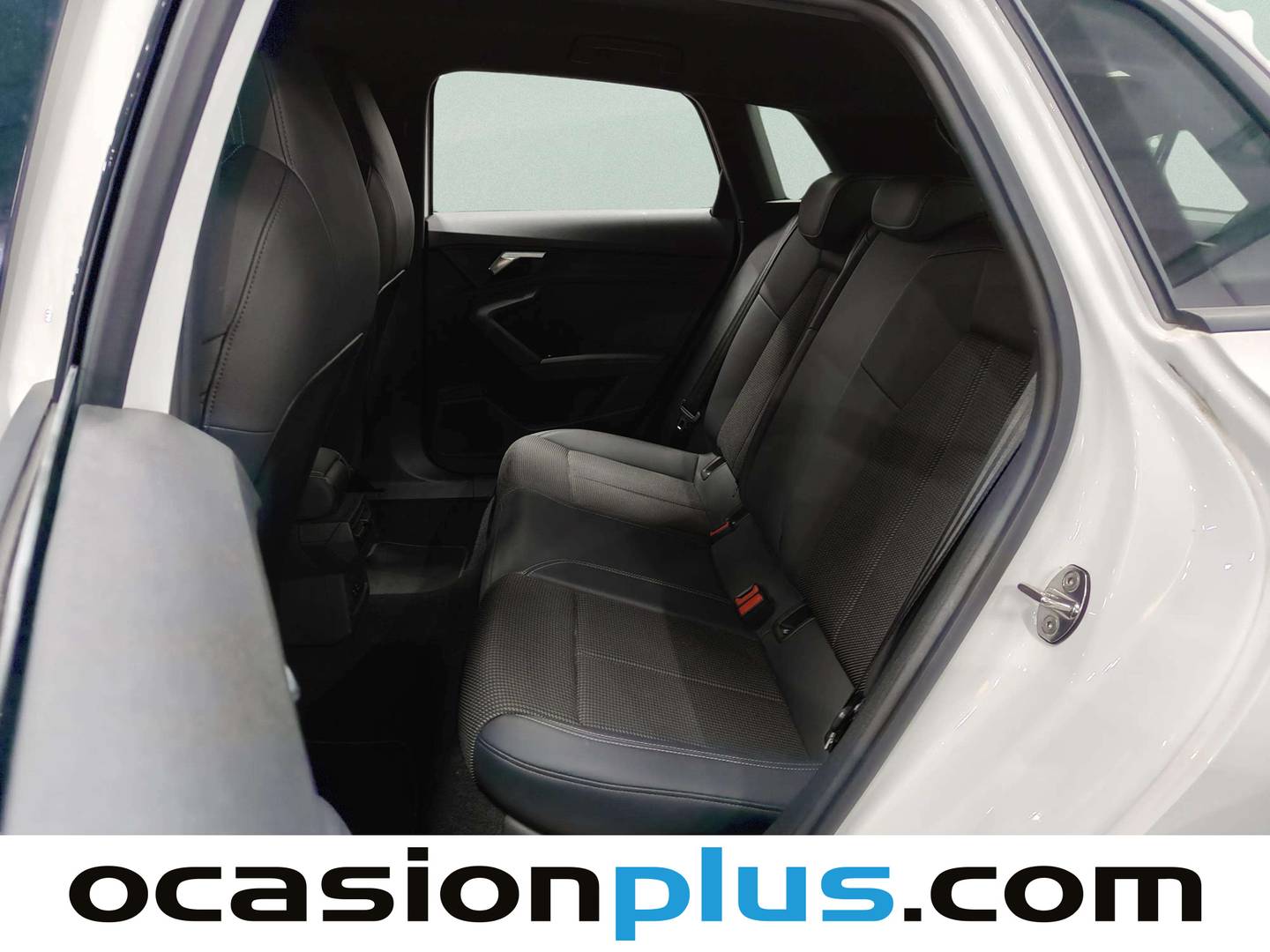 Foto asientos traseros Audi A3 Audi A3 Sportback S line 35 TFSI (150 CV) S tronicAudi A3 Sportback S line 35 TFSI 110 kW (150 CV) S tronic