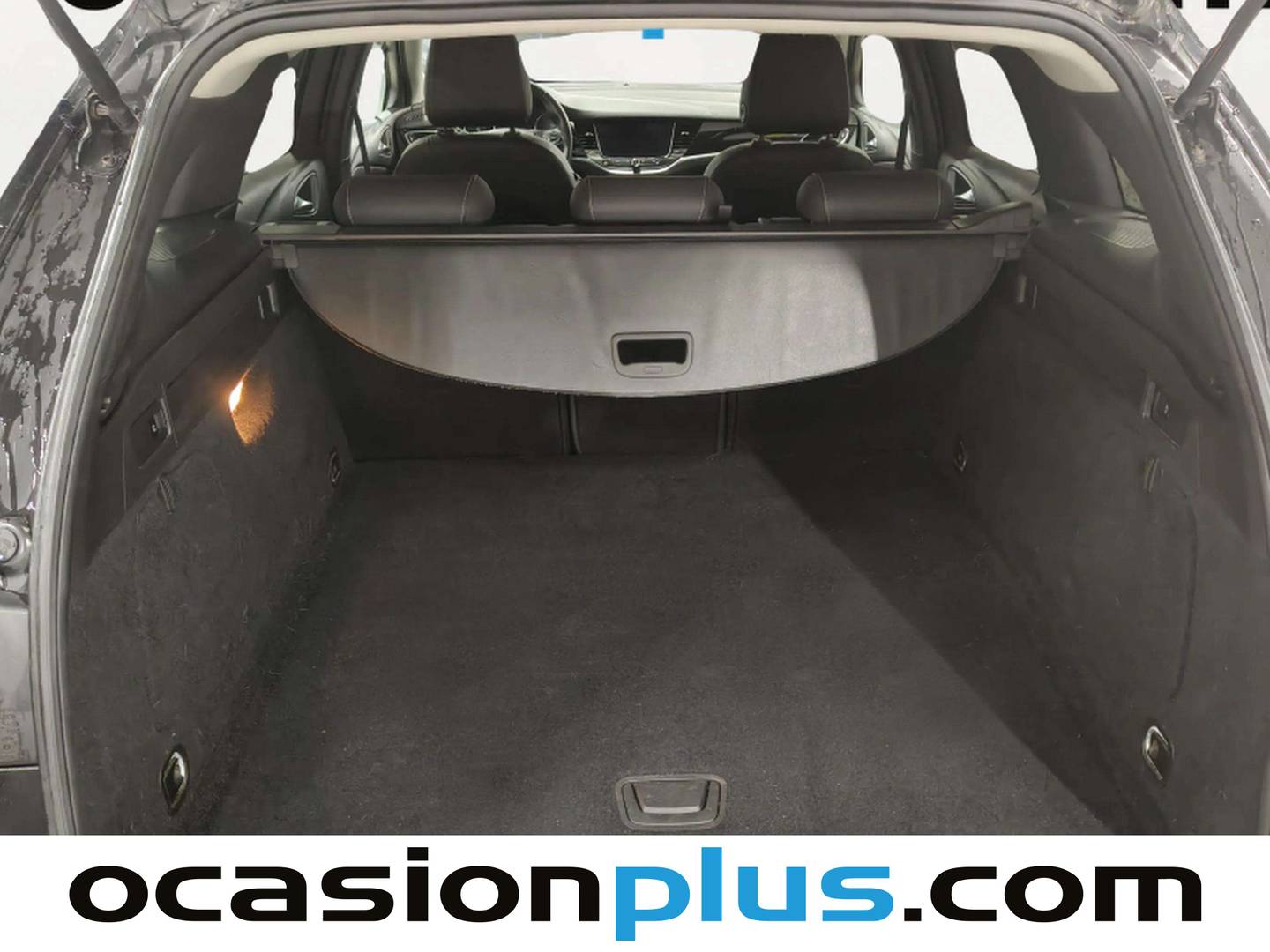 Fotos maletero Opel Astra Opel Astra 1.2 Turbo SHR Elegance (145 CV)