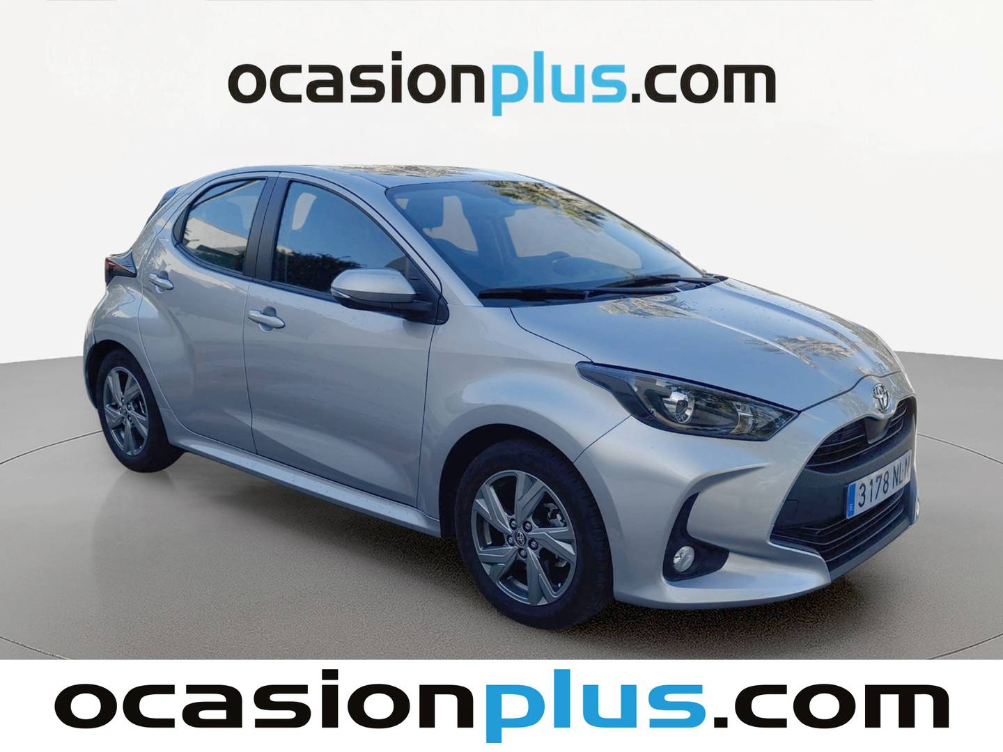 Foto delantera Toyota Yaris Toyota Yaris 120H Active Plus (116 CV) derecha