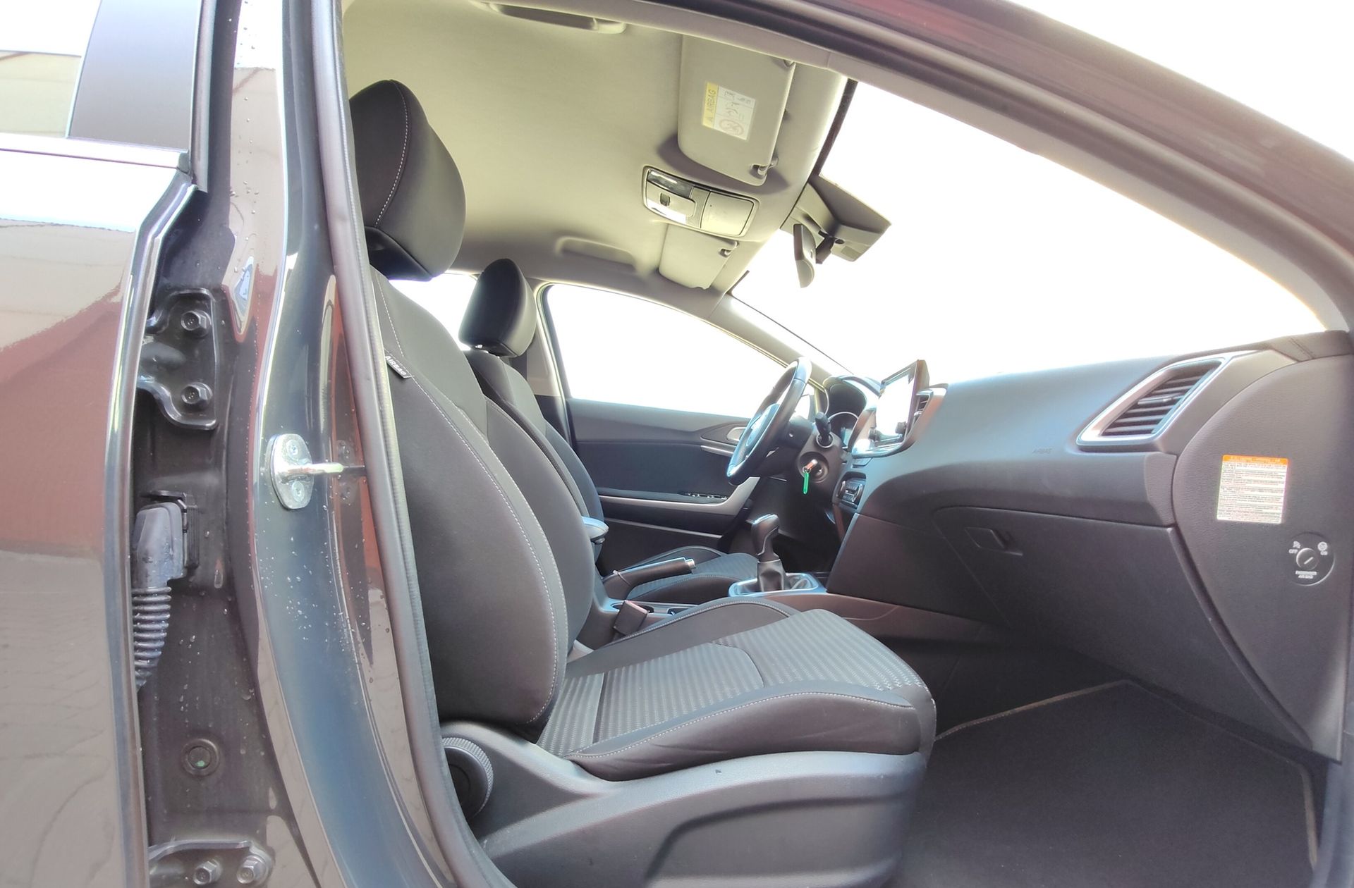 Kia Ceed 1.6 MHEV iMT Drive - foto 18