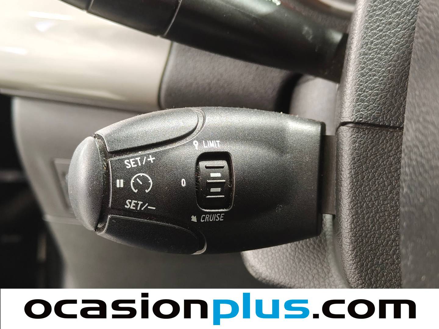 Foto Citroën C-Elysée Citroen C-Elysee BlueHDi 100 Shine (102 CV)