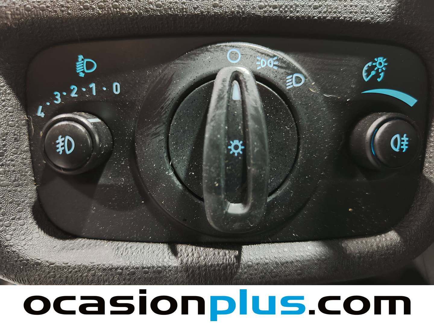 Foto Ford Fiesta Ford Fiesta 1.6 Ti-VCT Trend Powershift  (105 CV)